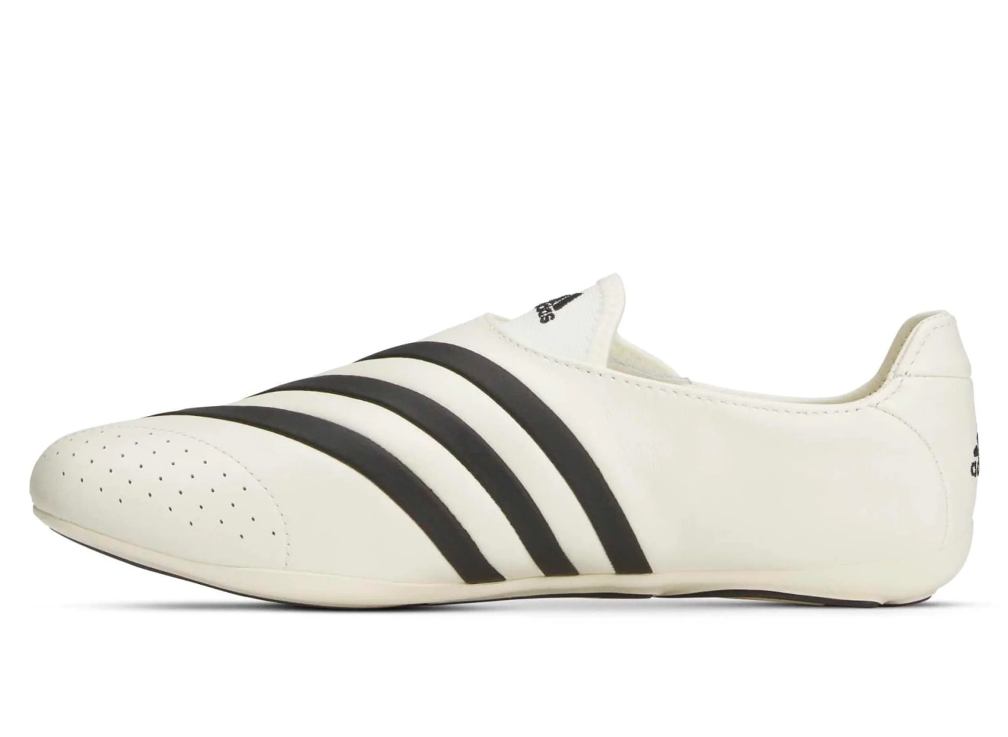 Adidas PW Yoga Vario Flat Earther in Chalk White / Core Black - Image 3