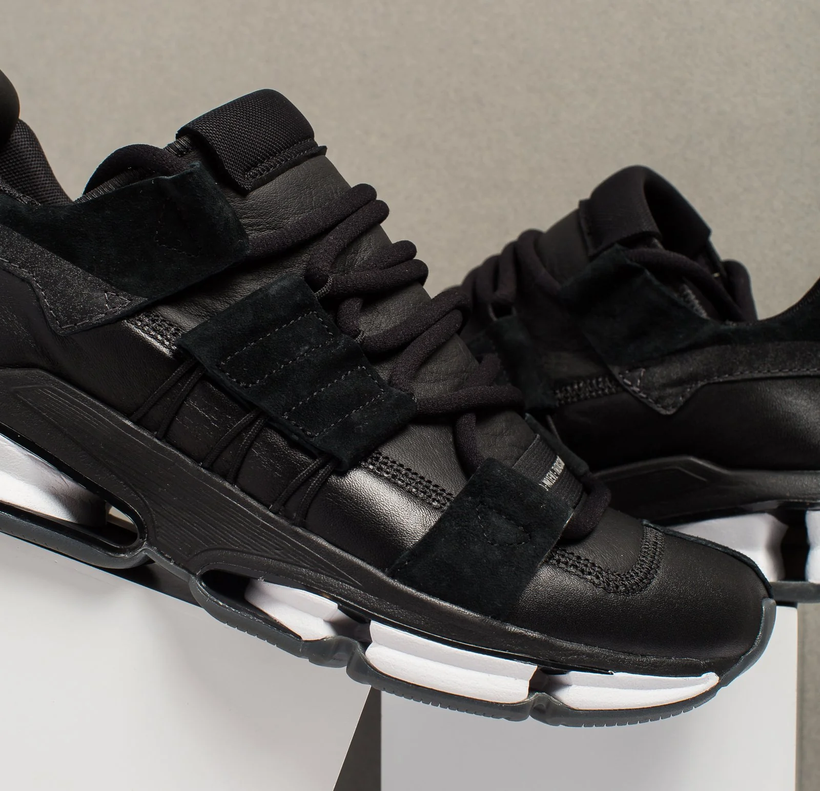 Adidas Twinstrike ADV Stretch Leather Core Black - Image 3
