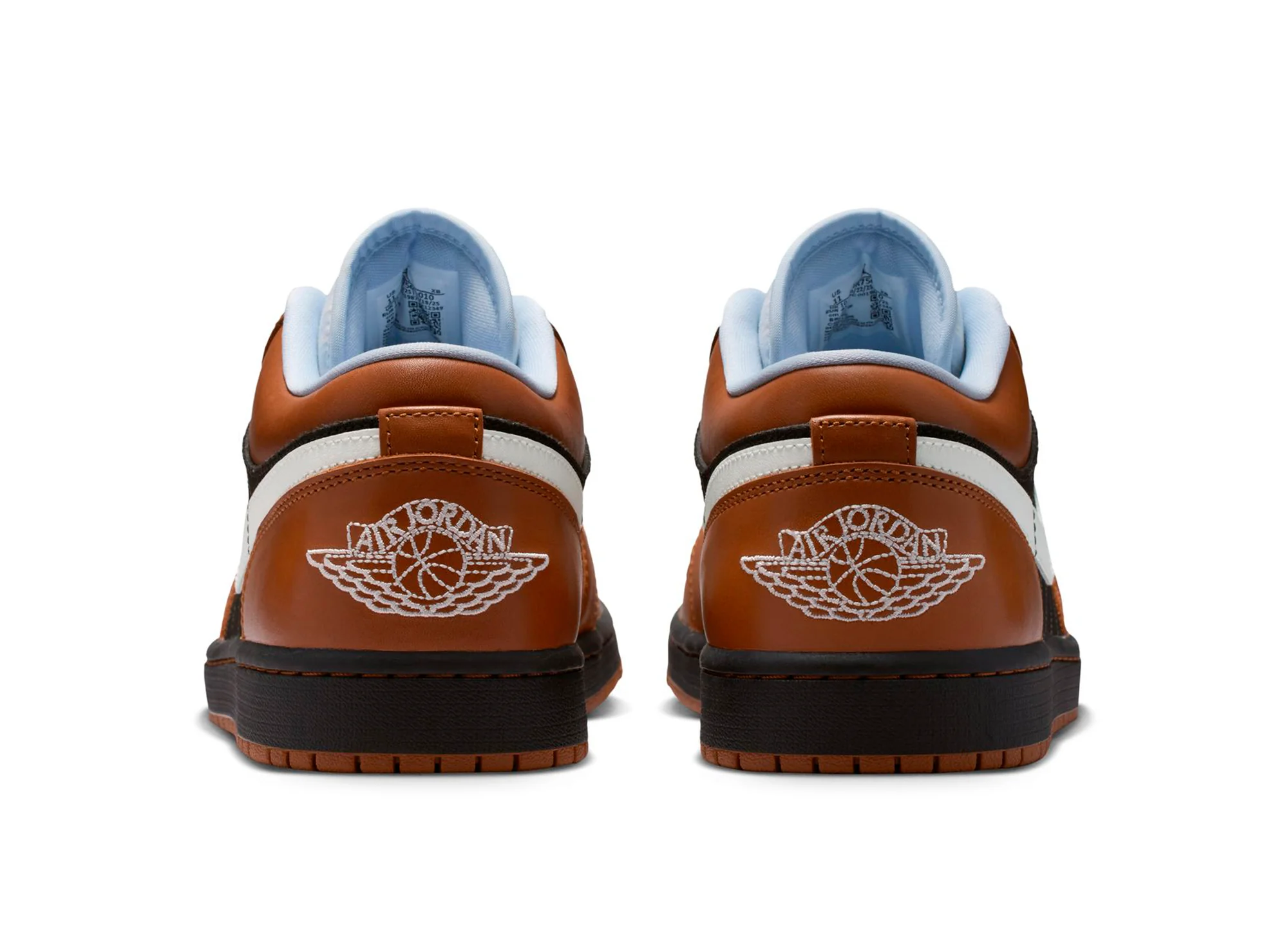 Air Jordan 1 Low SE in Black / Sail - Image 2