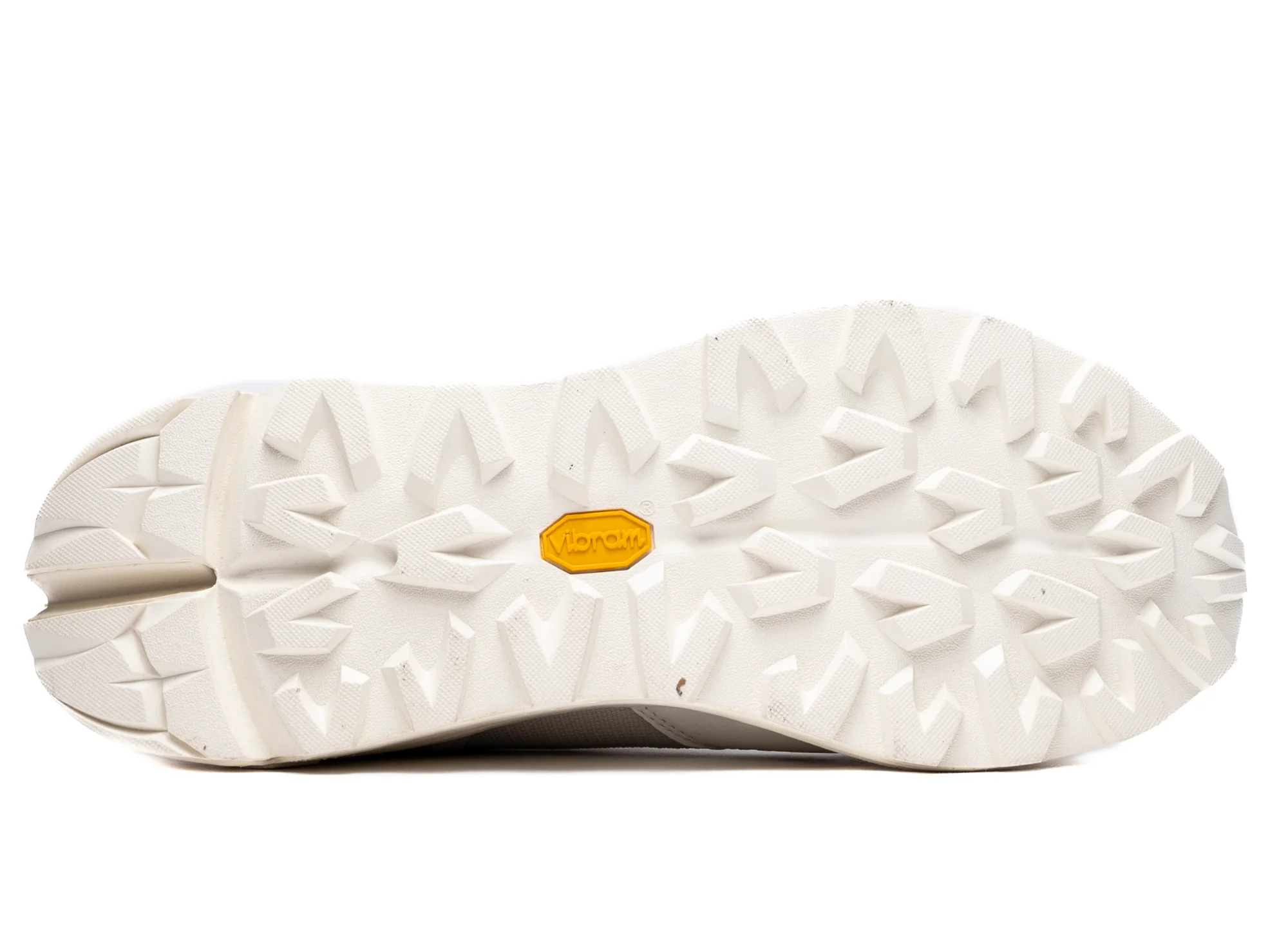 Brandblack Auru in White - Image 5