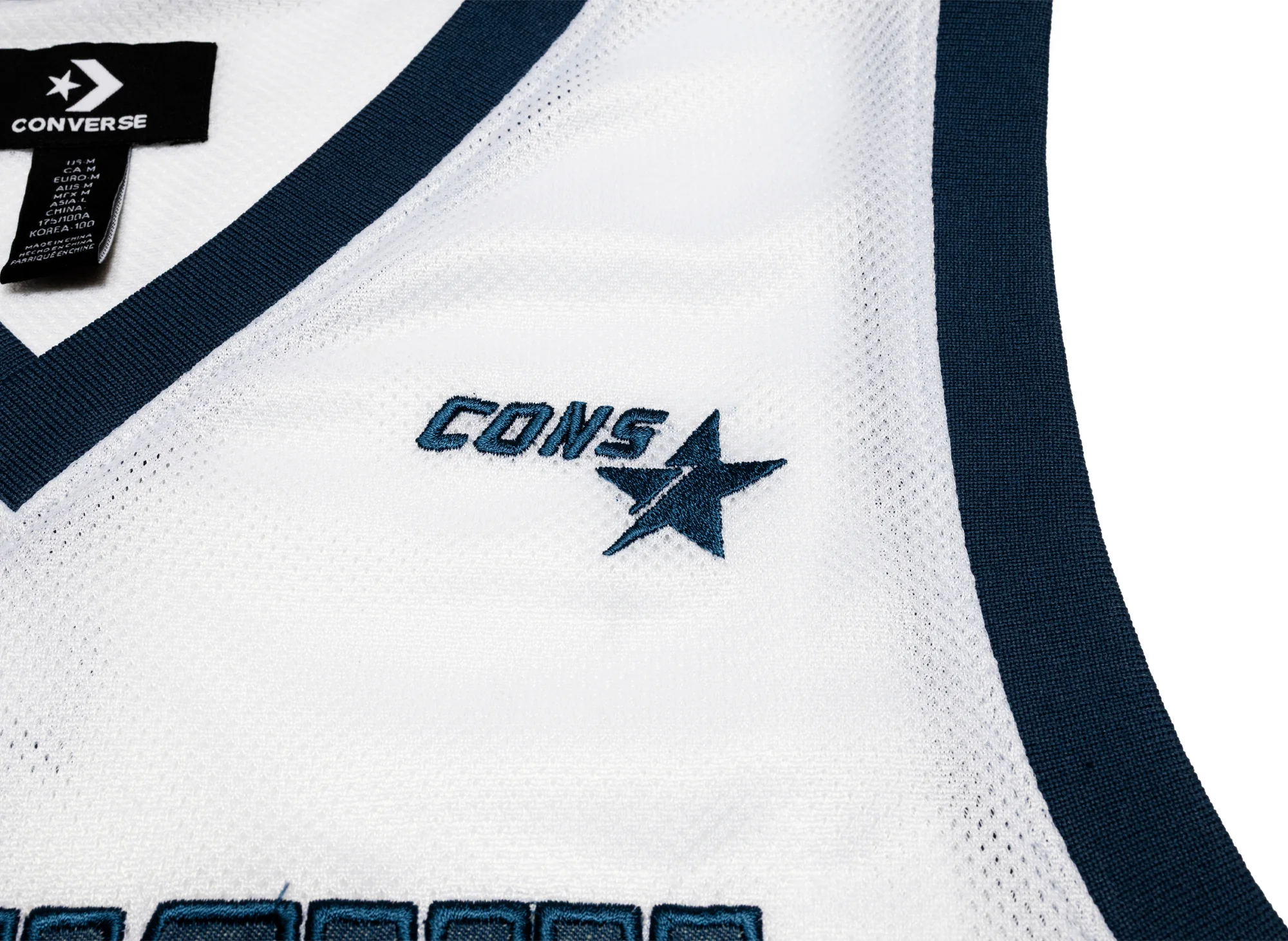 Converse University of Kentucky Basketball Denim Jersey in White - Image 3