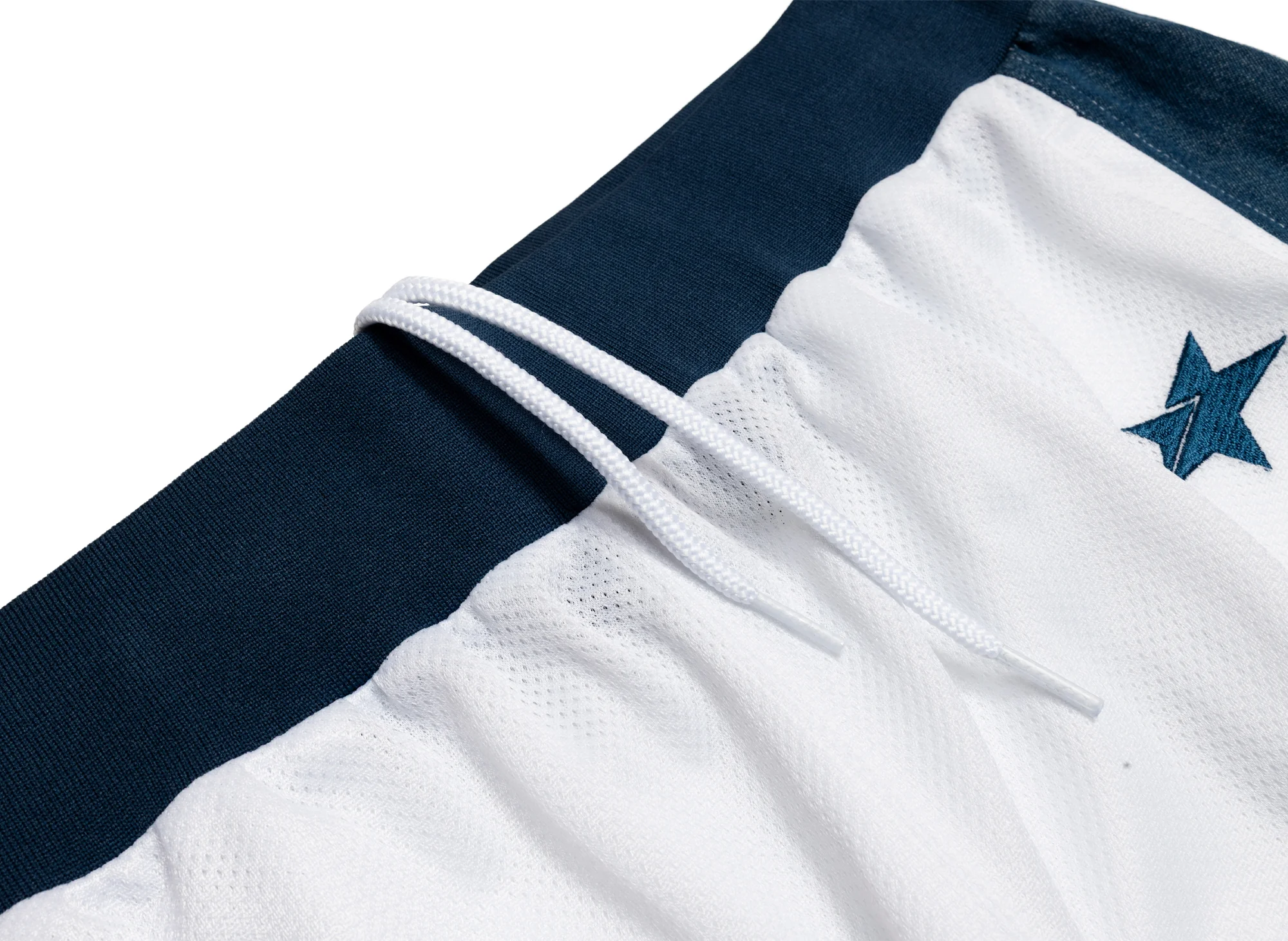Converse University of Kentucky Basketball Denim Shorts in White - Image 7