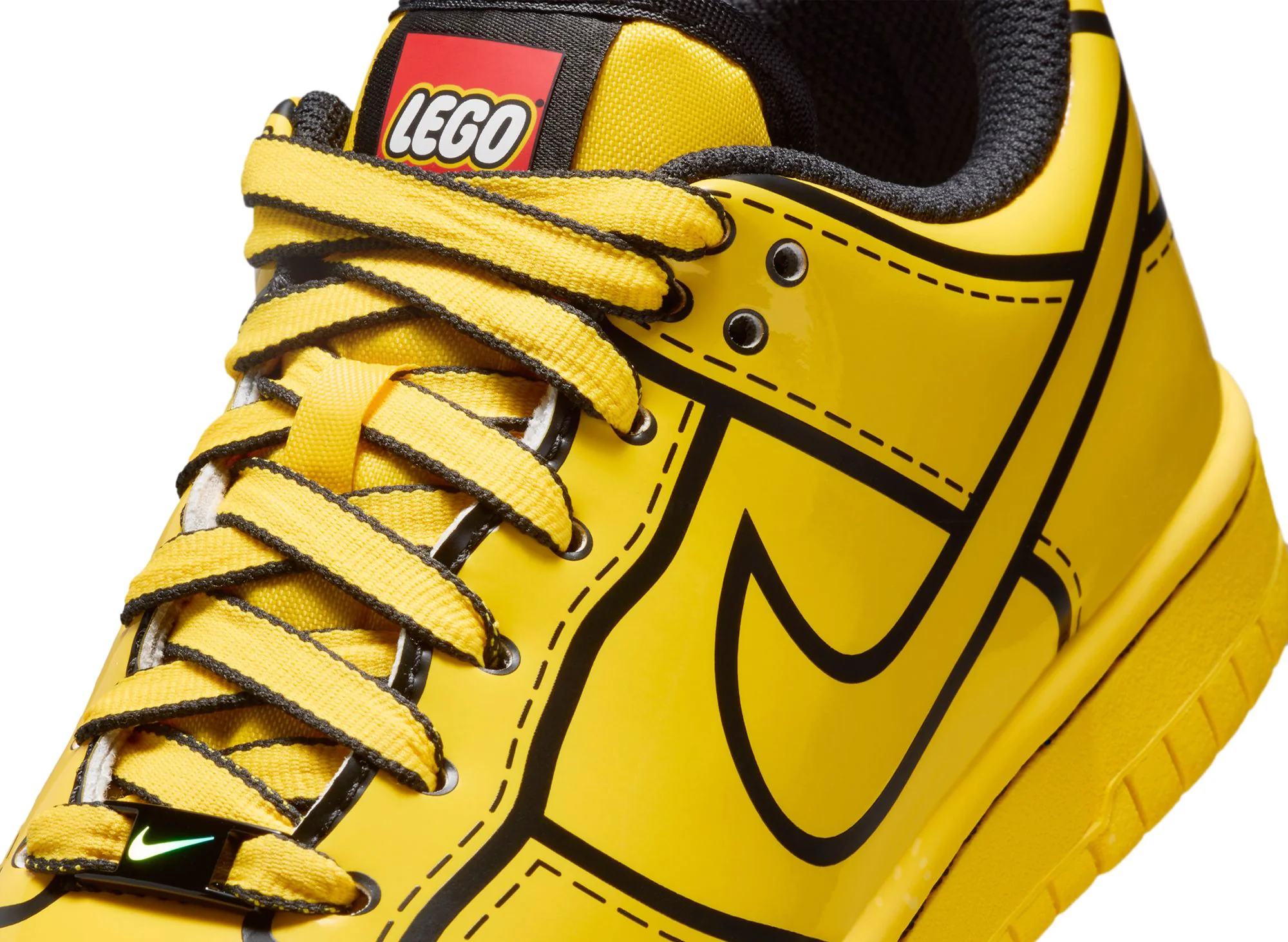 GS Nike Dunk Low x LEGO Collection - Image 7