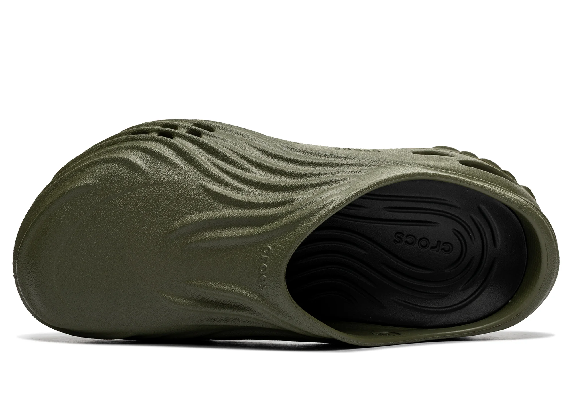 Crocs Echo Wave in Army Green - Image 4