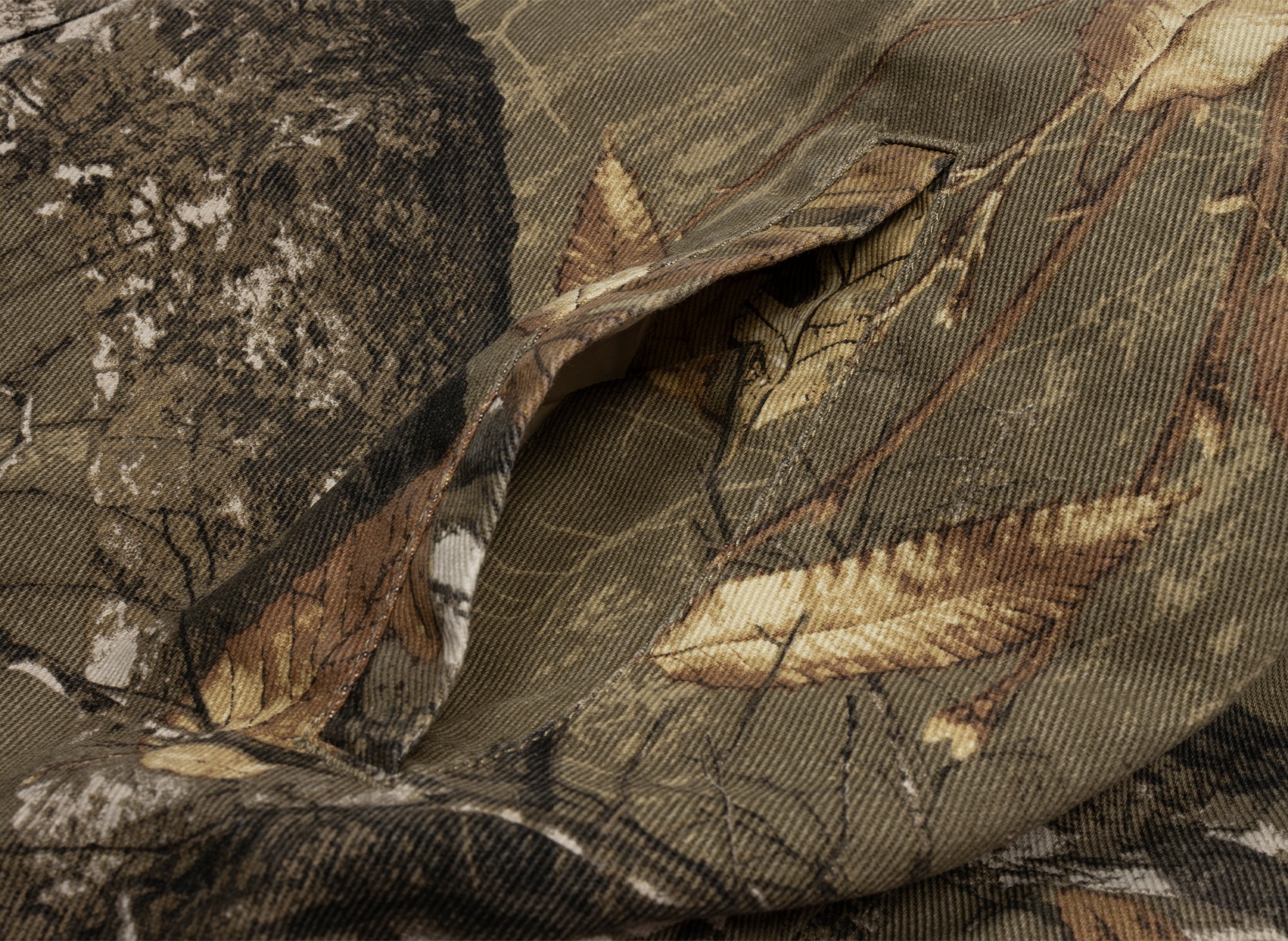 HUF x Realtree Megablast Work Jacket in Desert - Image 3