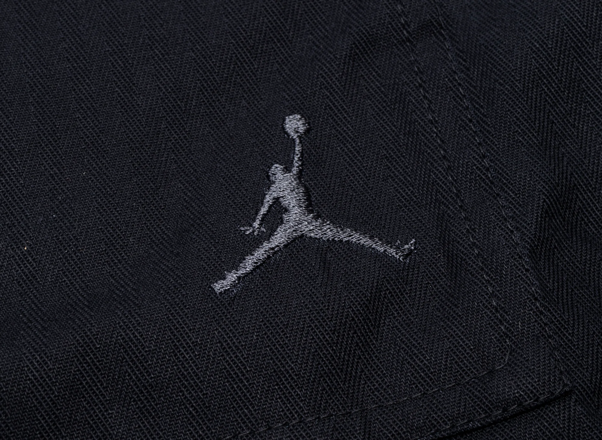 Jordan Essentials Statement Button Up Shirt - Image 2