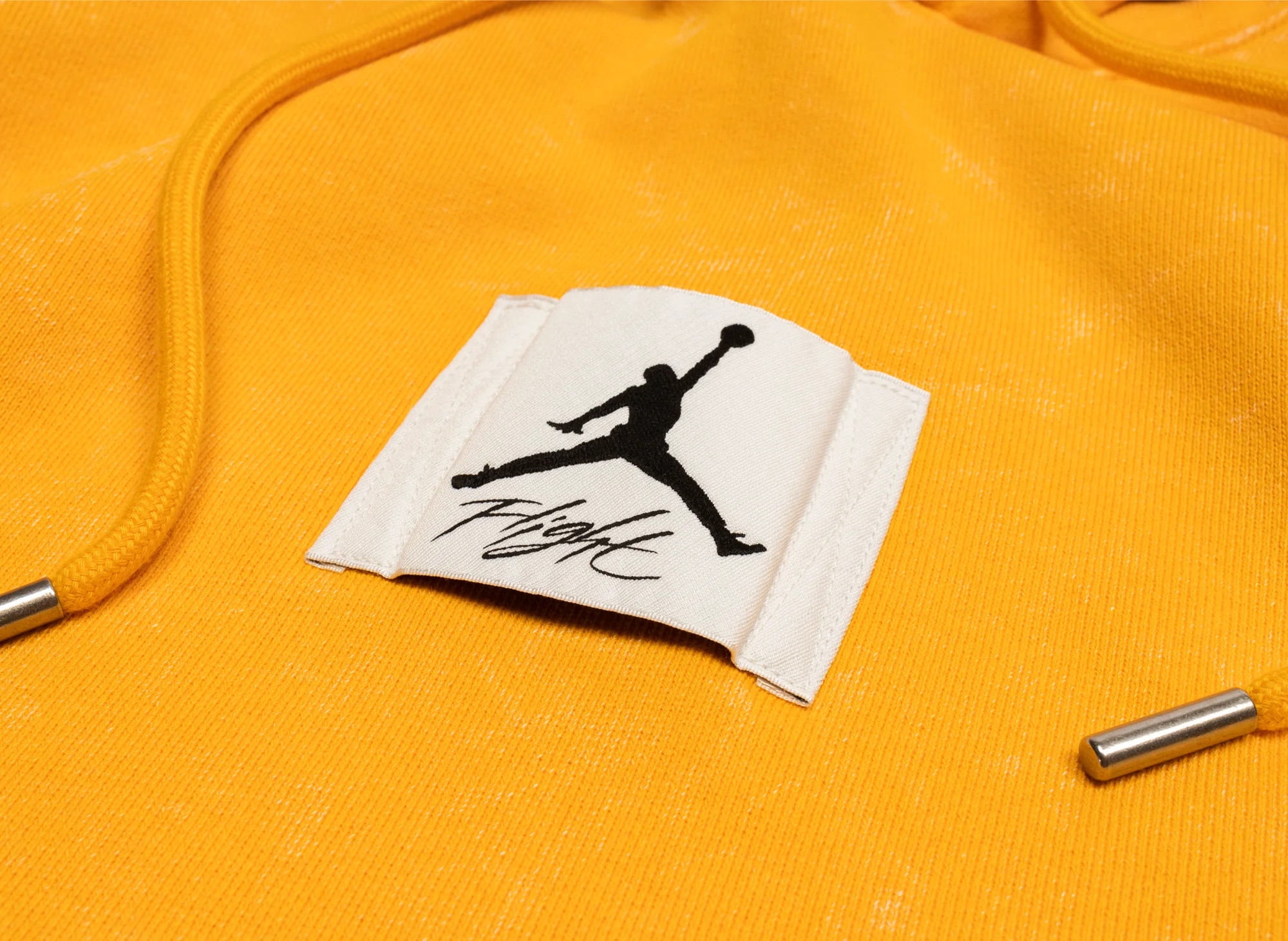 Jordan Essentials Statement Fleece Pullover Hoodie in Taxi - Image 2