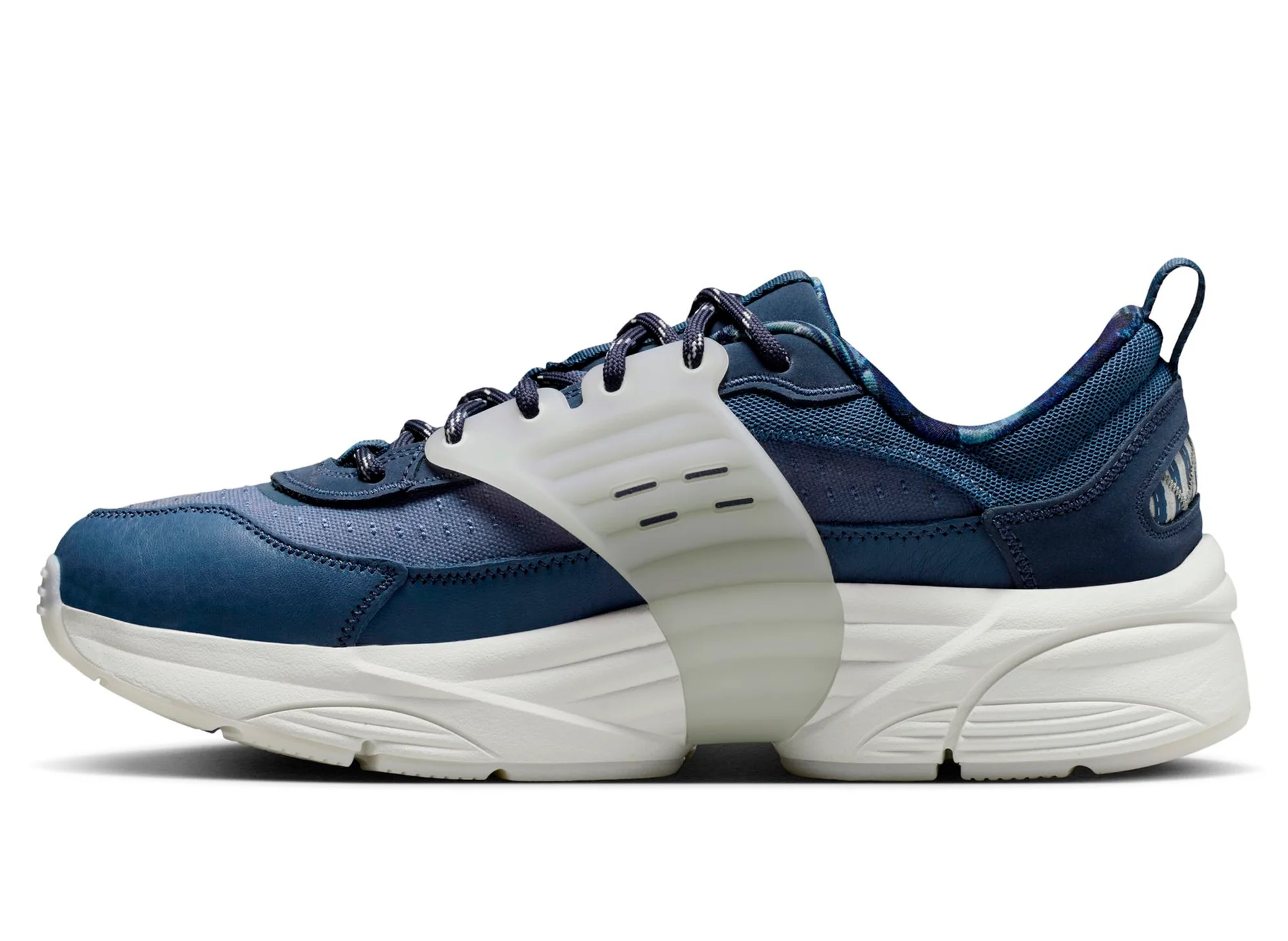 Jordan Trunner O/S in Diffused Blue / Pale Ivory - Image 2