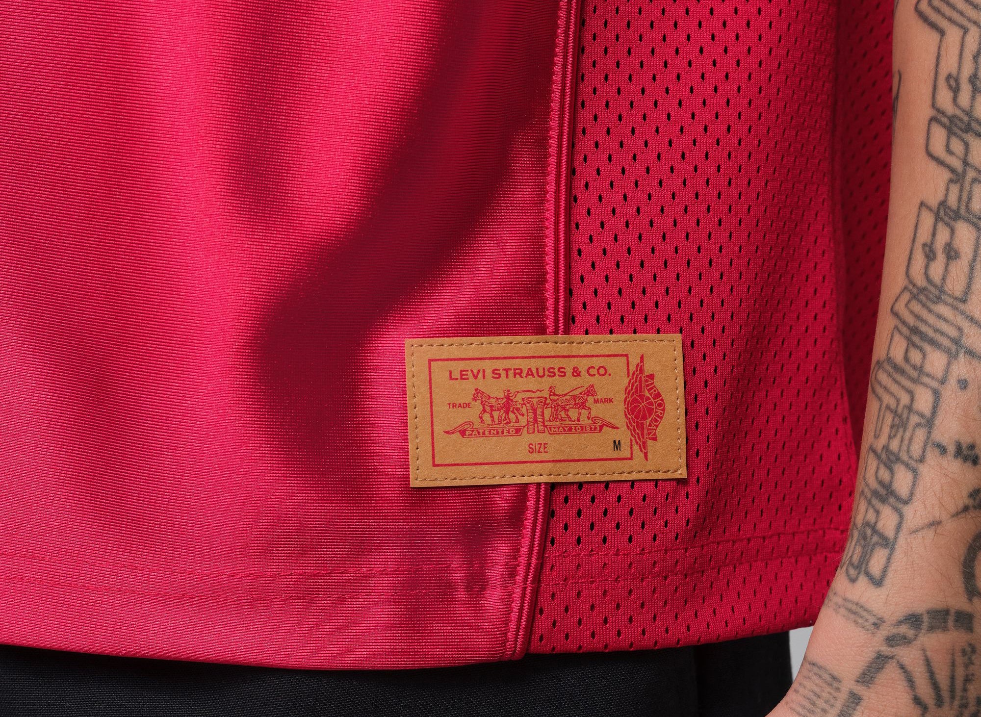 Jordan x Levi's Jersey in Gym Red - Image 9