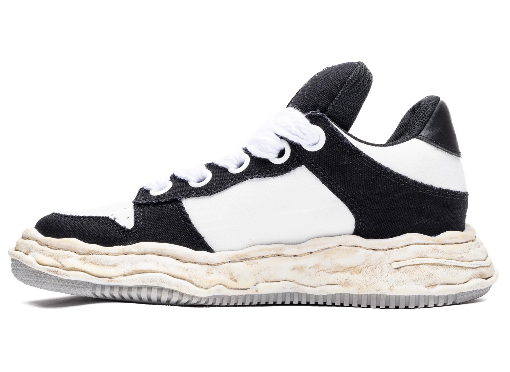 Maison Mihara Yasuhiro Wayne Puffer OG in Black/White - Image 3