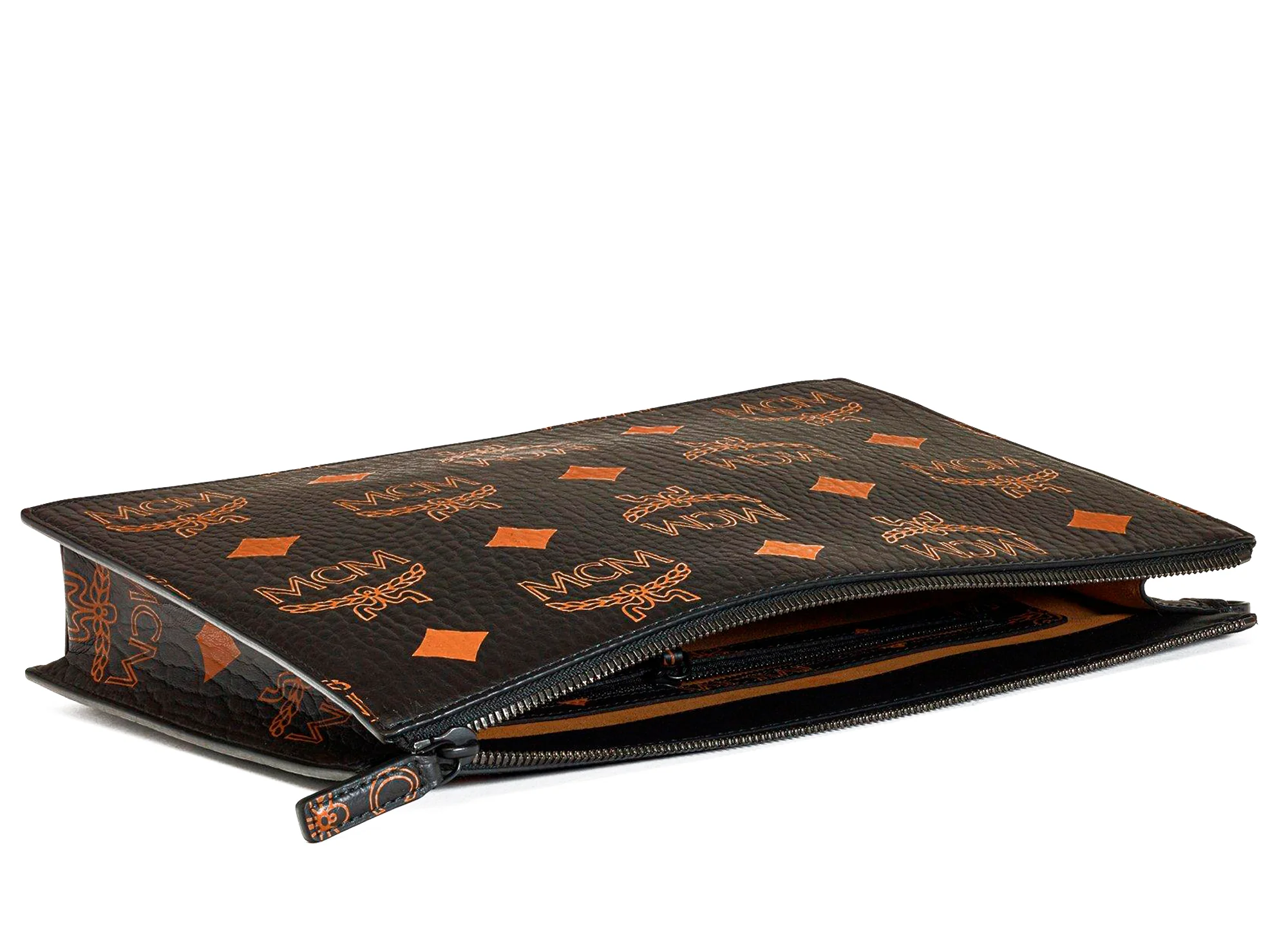 MCM Medium Aren Maxi Monogram VI Flat Pouch in Black - Image 2