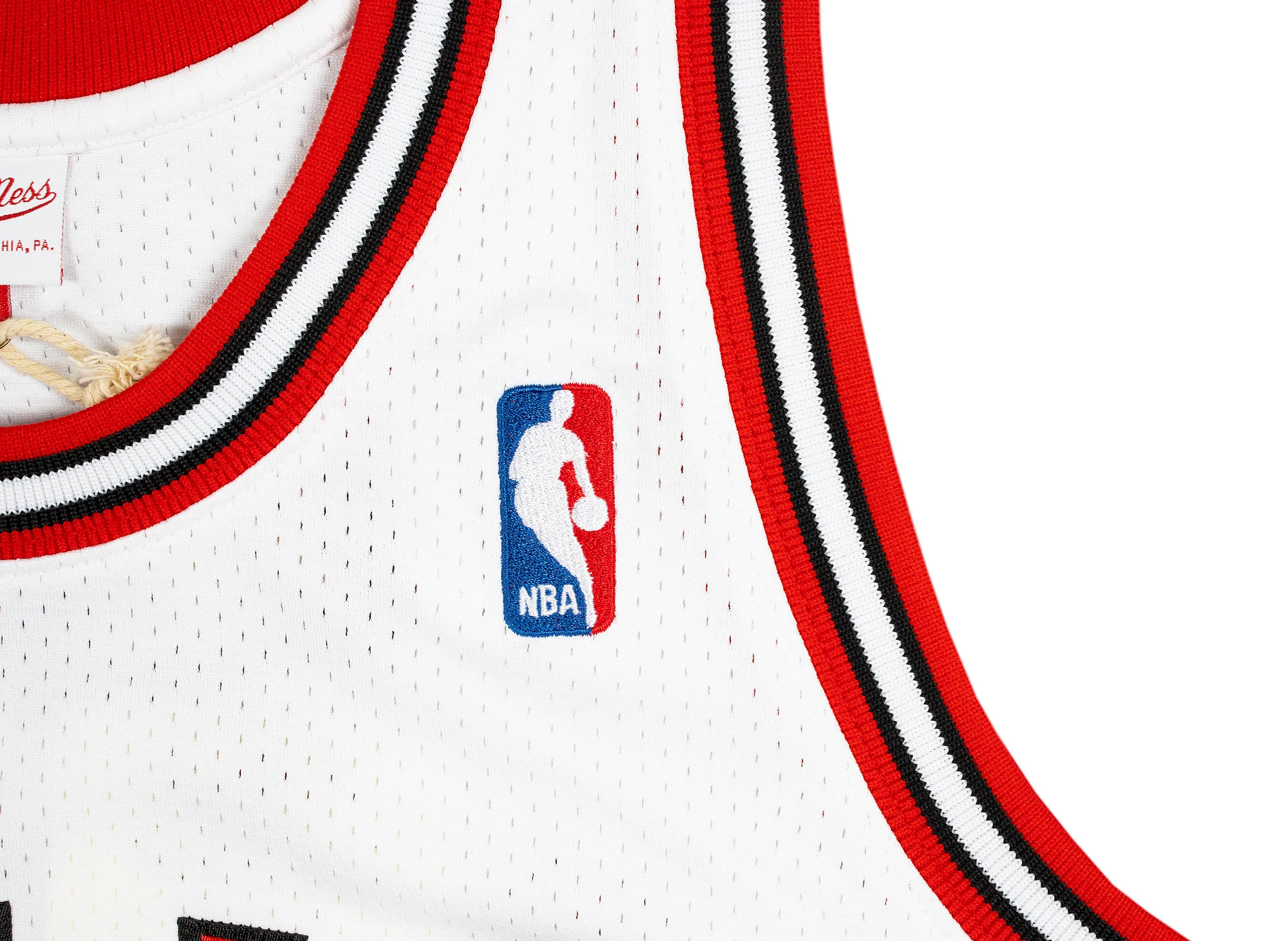 Mitchell & Ness Authentic Jersey Chicago Bulls Home 1997-98 Michael Jordan - Image 2