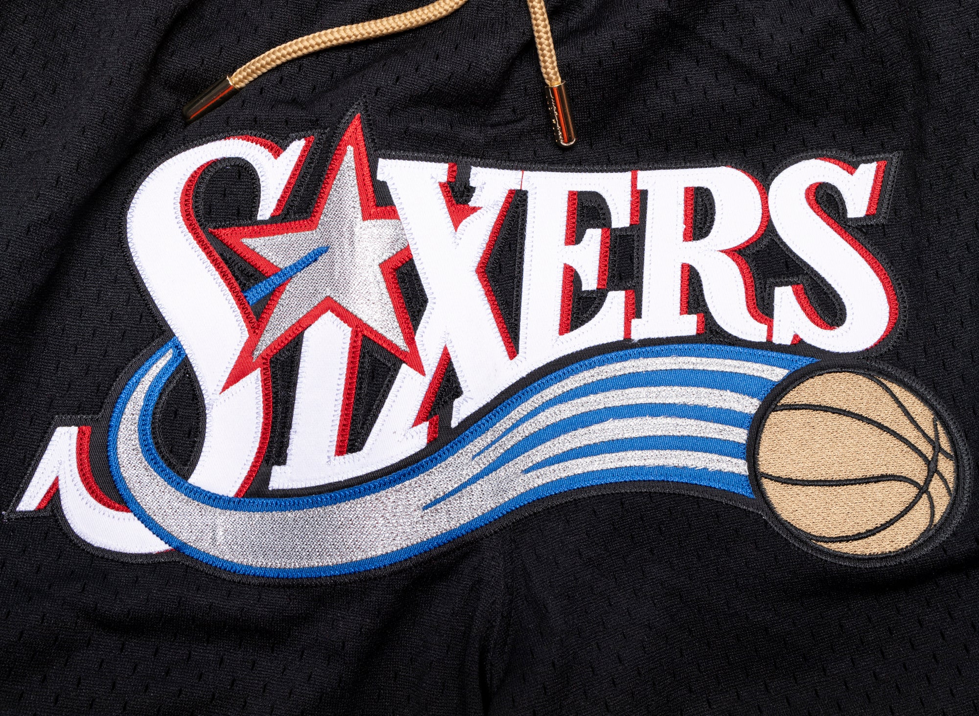 Mitchell & Ness NBA 7 Inch Just Don 76ers Shorts - Image 2