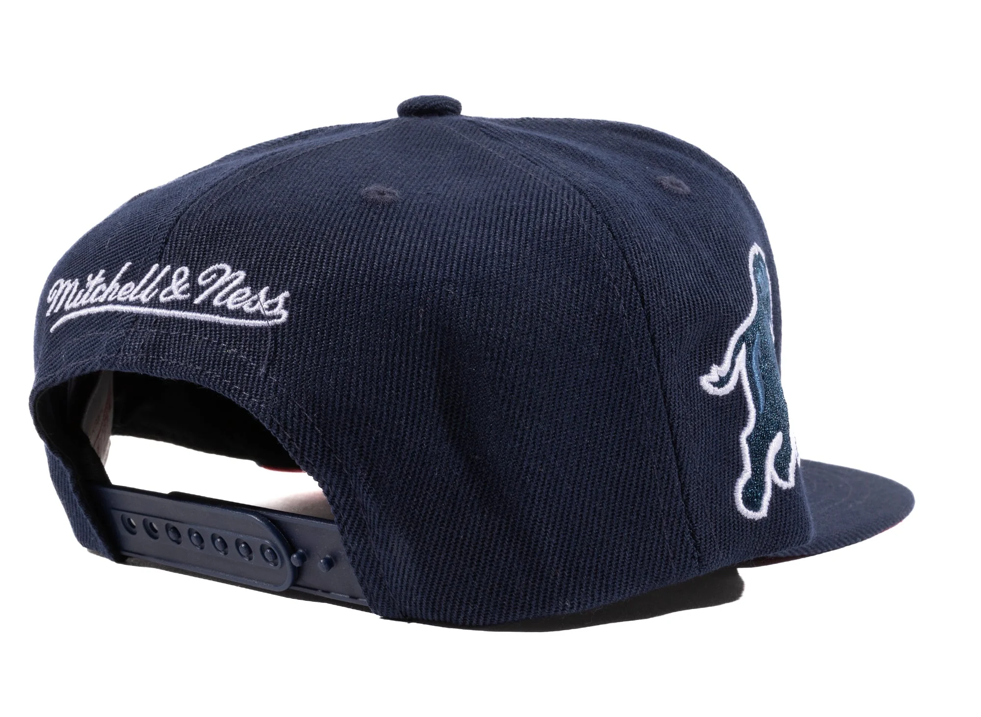 Mitchell & Ness NCAA Double Down Howard Hat - Image 2