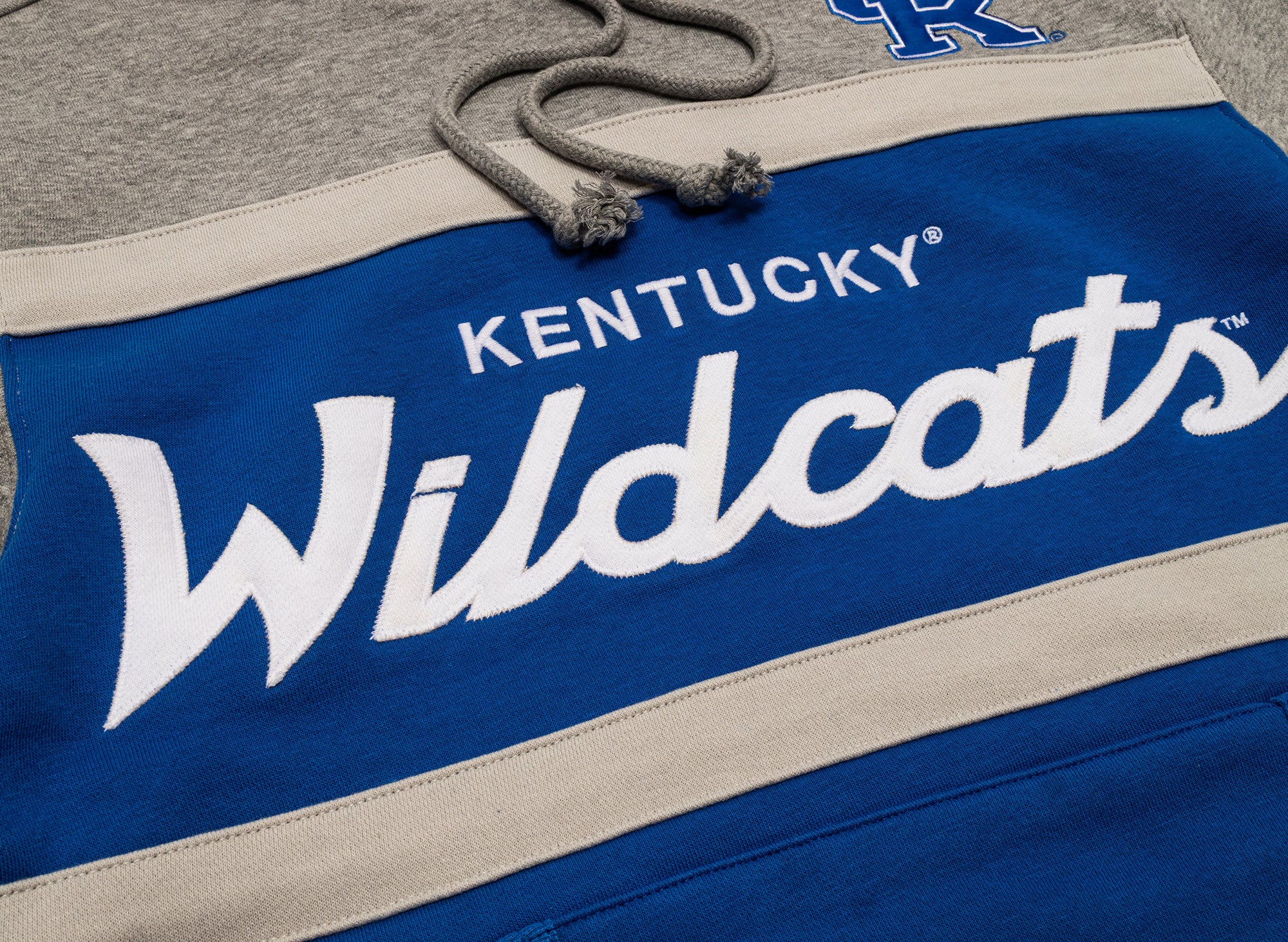Mitchell & Ness NCAA Head Coach Hoodie Kentucky Wildcats - Image 2