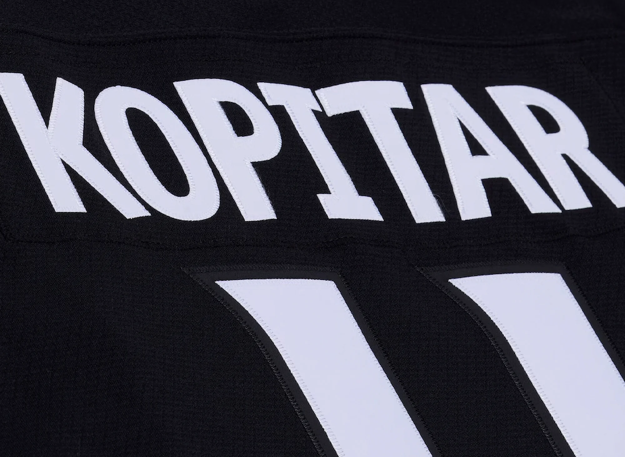 Mitchell & Ness NHL Stadium Series Dark Jersey Los Angeles Kings 2020 Kopitar - Image 4