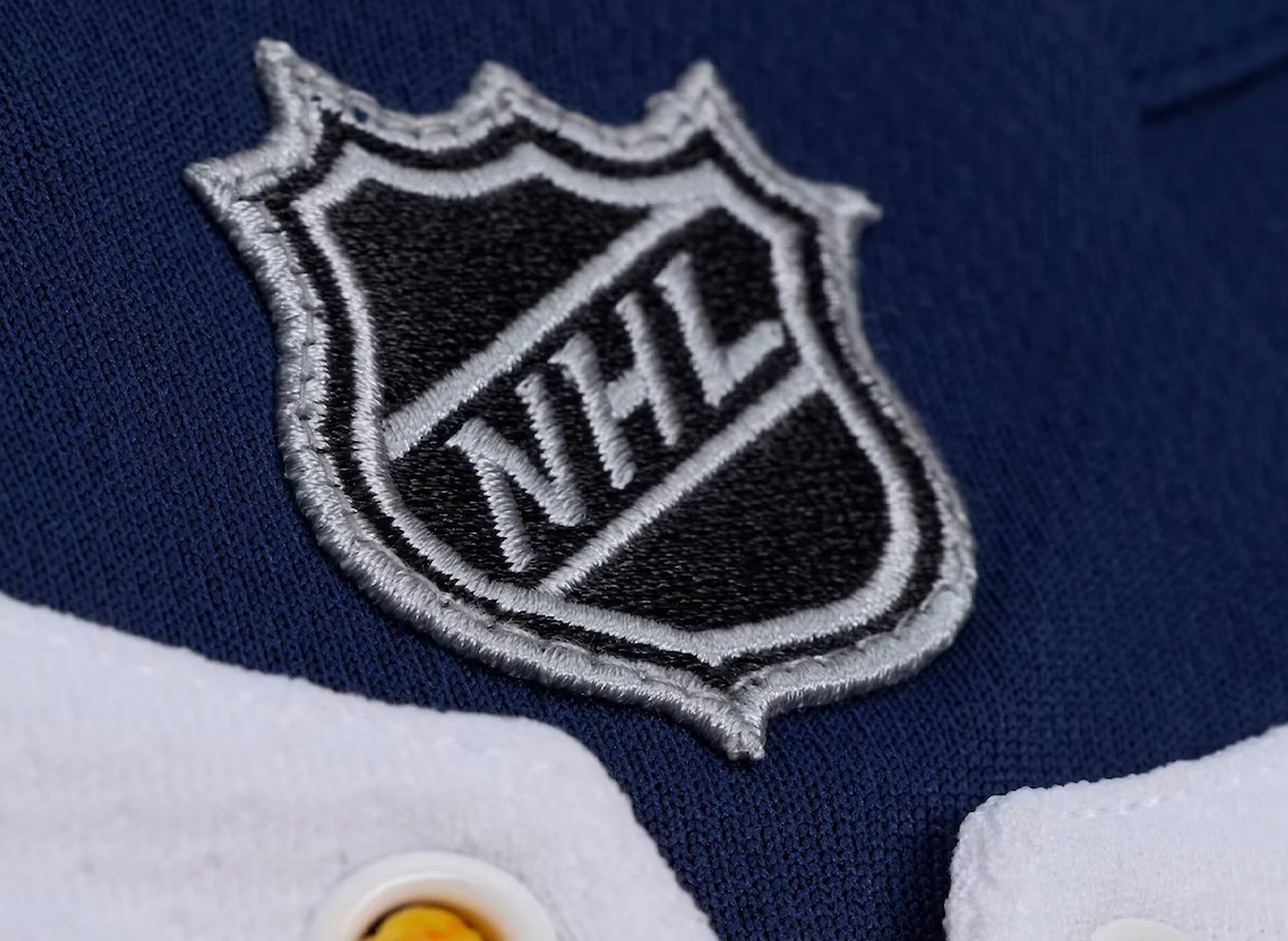 Mitchell & Ness NHL Winter Classic White Jersey Nashville Predators 2020 Forsberg - Image 4