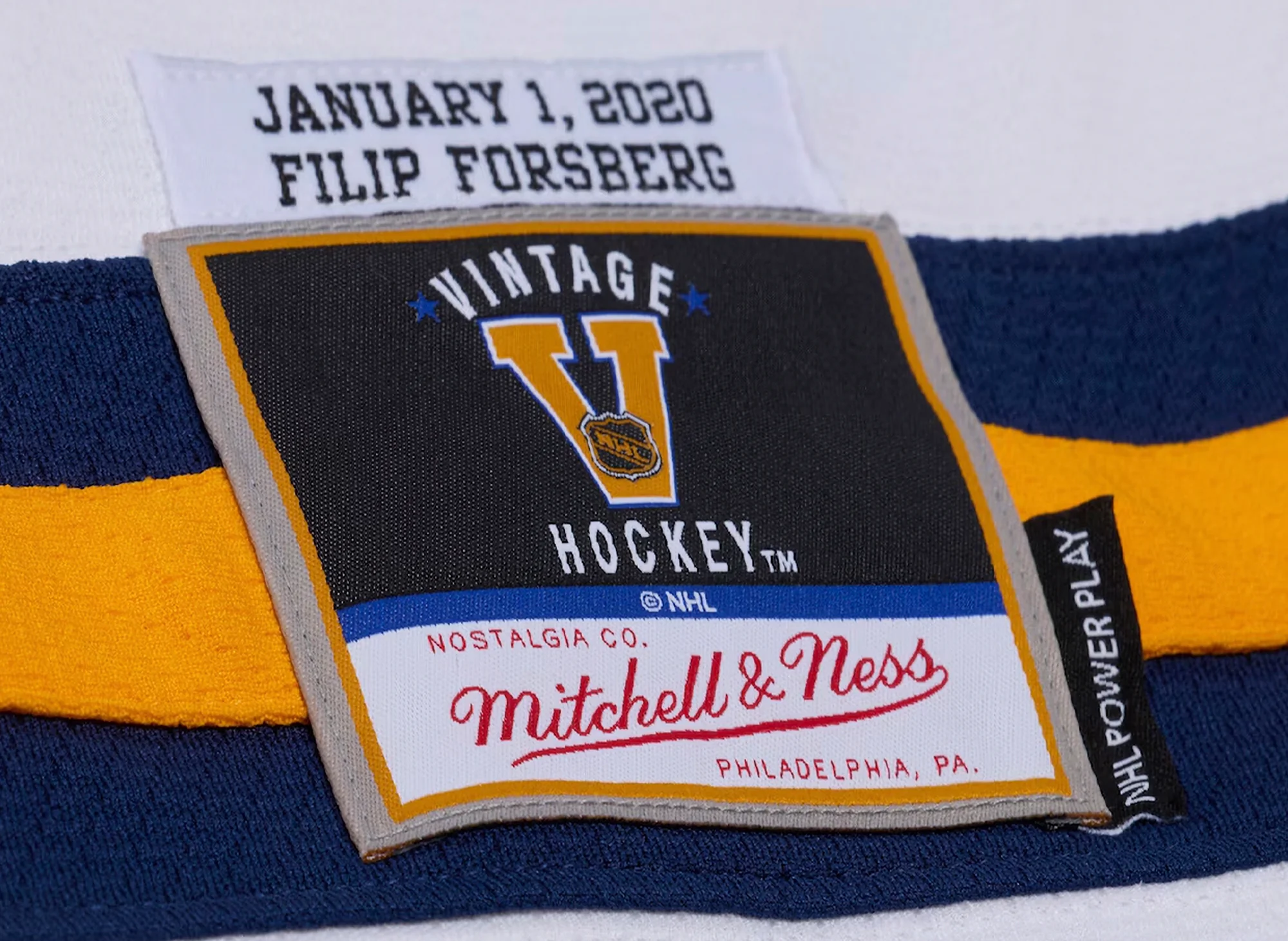 Mitchell & Ness NHL Winter Classic White Jersey Nashville Predators 2020 Forsberg - Image 5