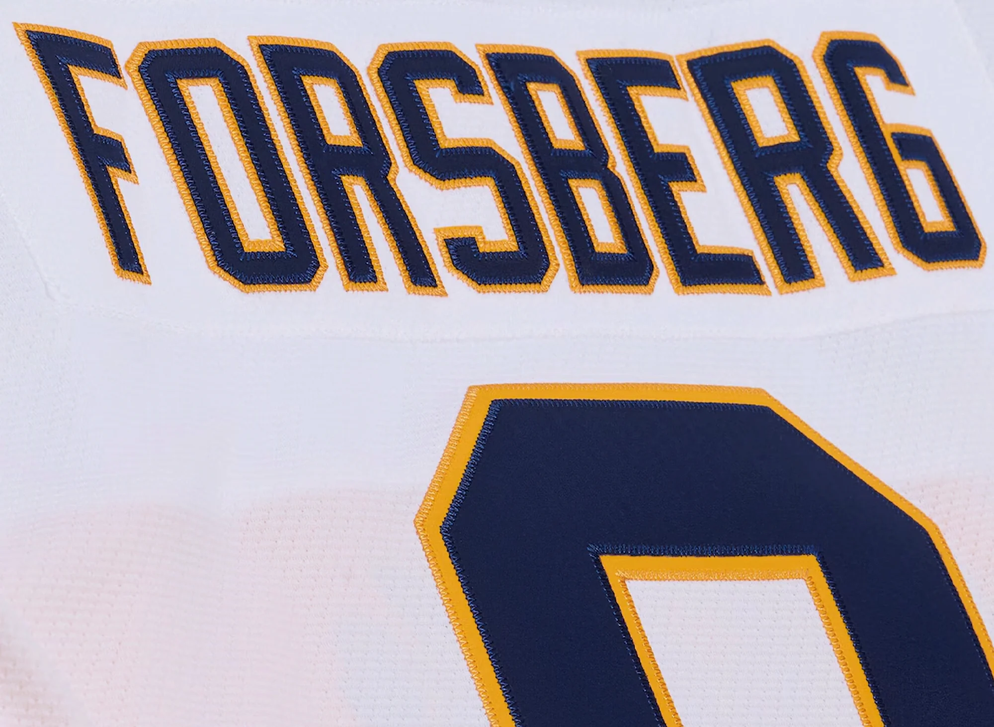 Mitchell & Ness NHL Winter Classic White Jersey Nashville Predators 2020 Forsberg - Image 7