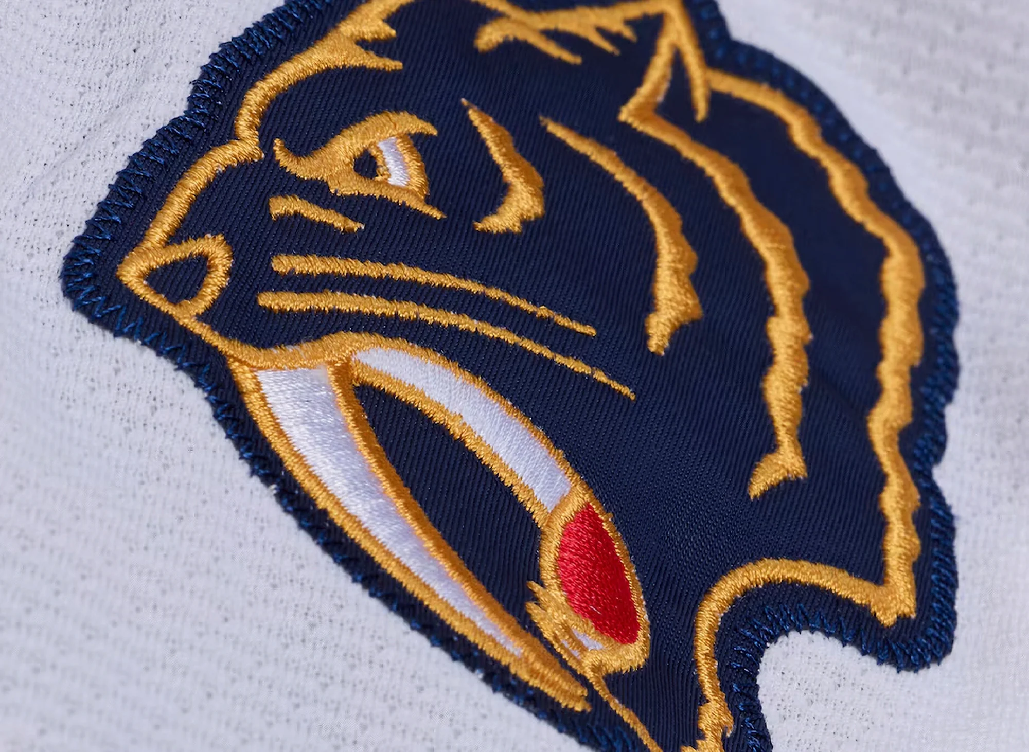 Mitchell & Ness NHL Winter Classic White Jersey Nashville Predators 2020 Forsberg - Image 8