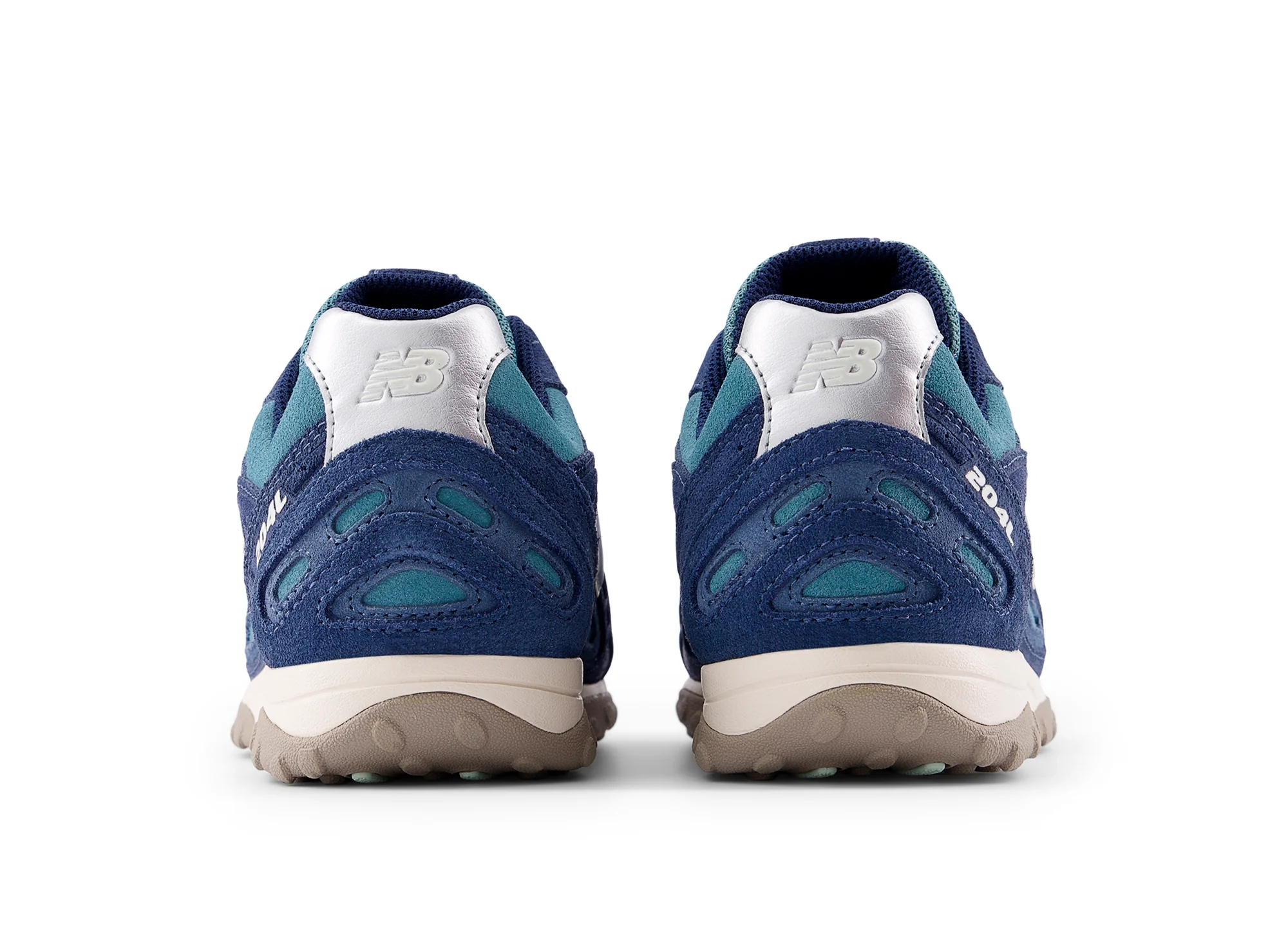 New Balance 204L U204L67Q in Navy / Salt Water - Image 2