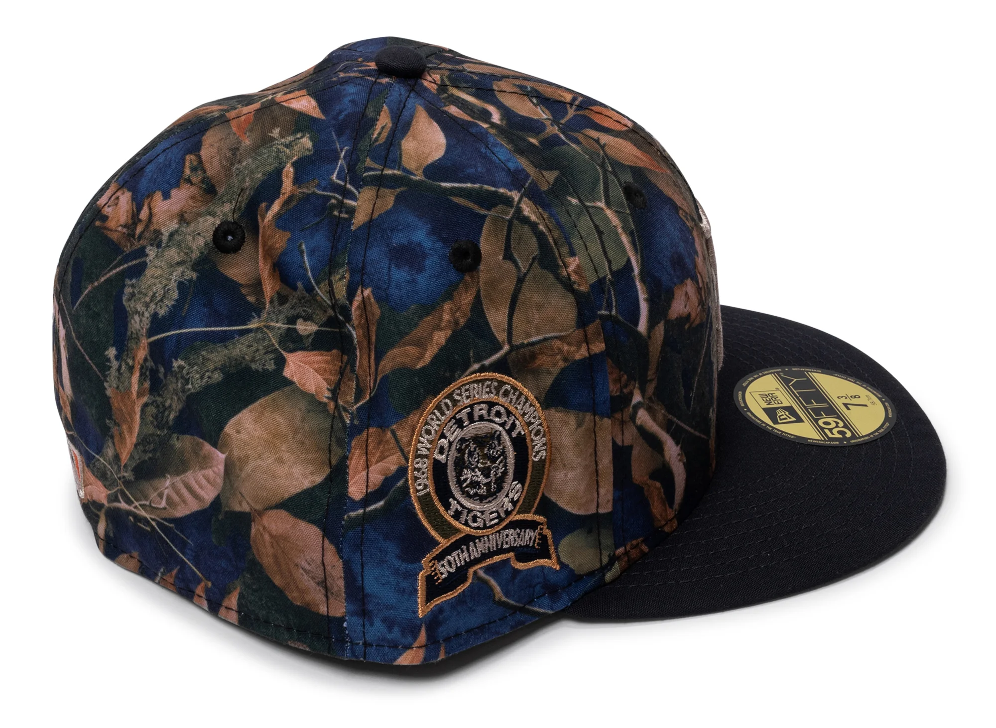 New Era 59Fifty Leaves Detroit Tigers Fitted Hat - Image 2