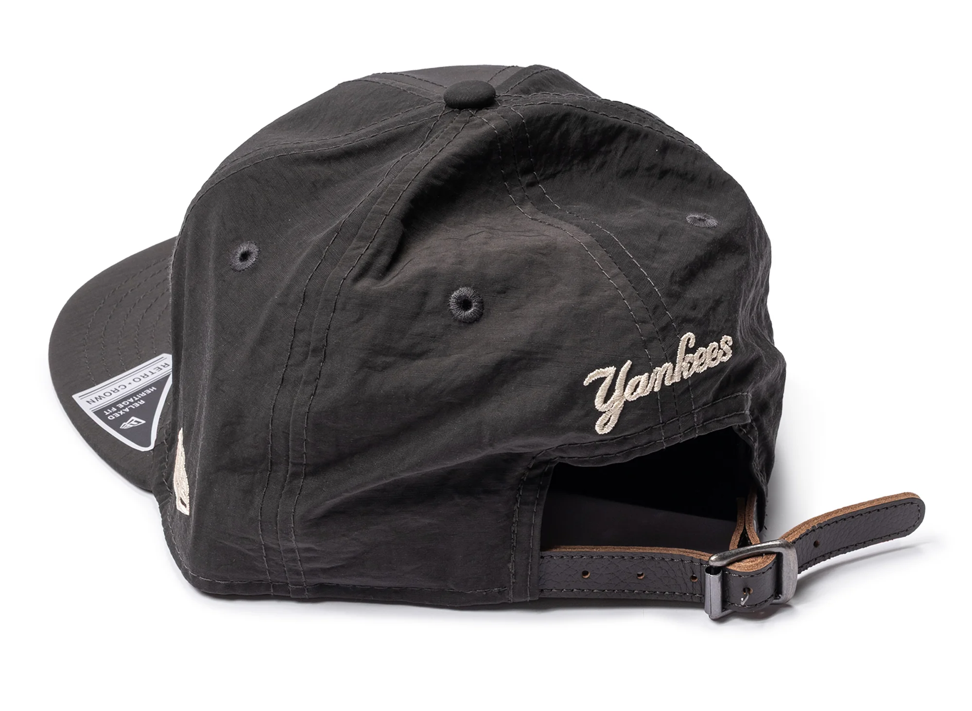 New Era 9Fifty New York Yankees Nylon Strapback Hat - Image 2