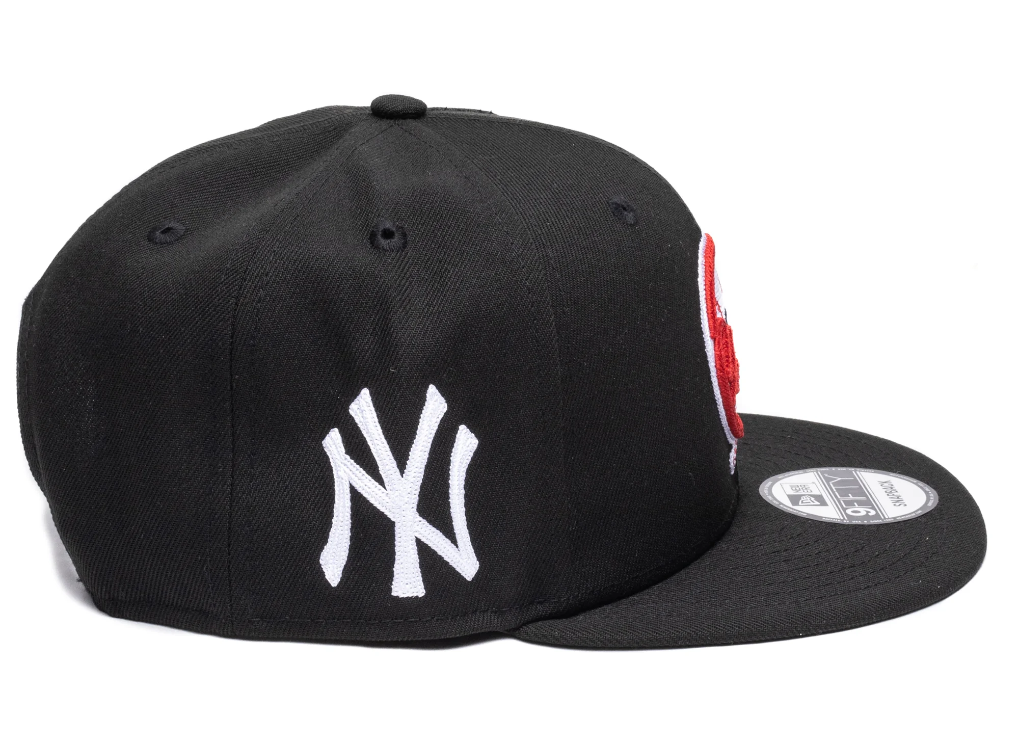 New Era Alpha Industries New York Yankees Snapback Hat in Black - Image 2