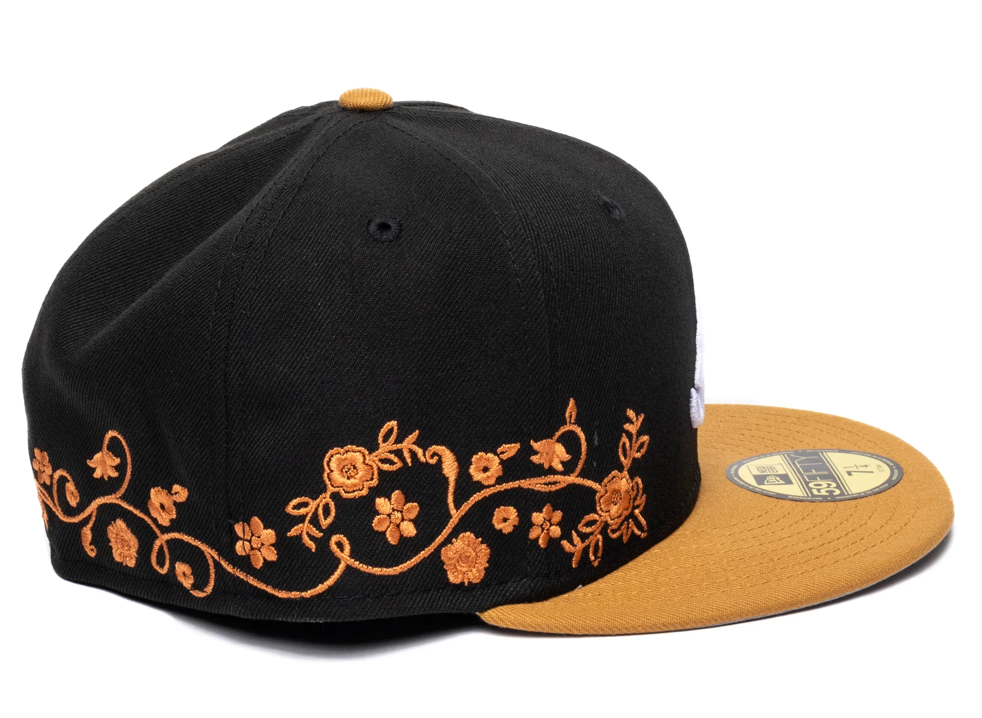 New Era Floral Vine Atlanta Braves Fitted Hat - Image 4
