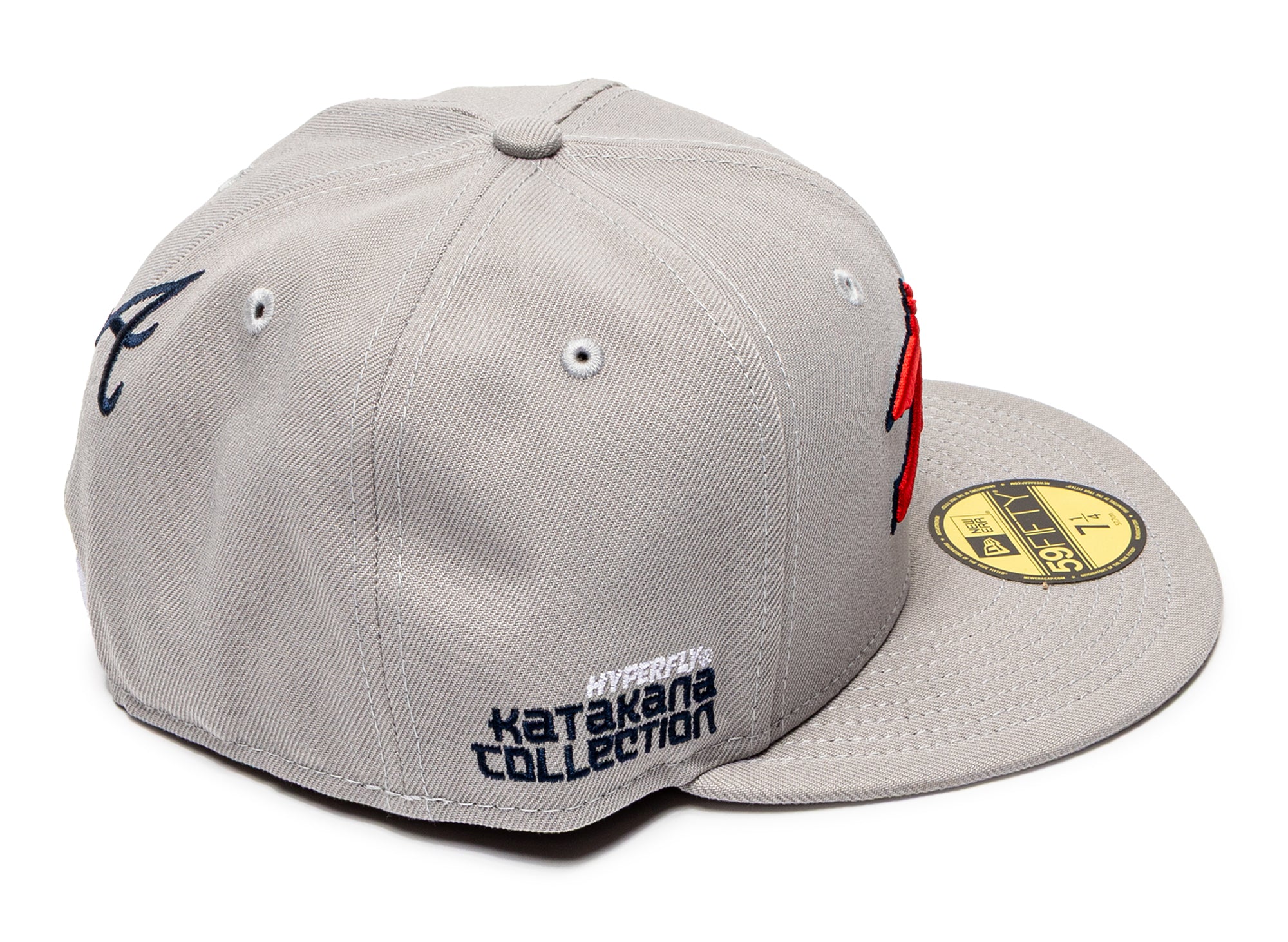 New Era Hyperfly 5950 Atlanta Braves Fitted Hat in Gray - Image 2