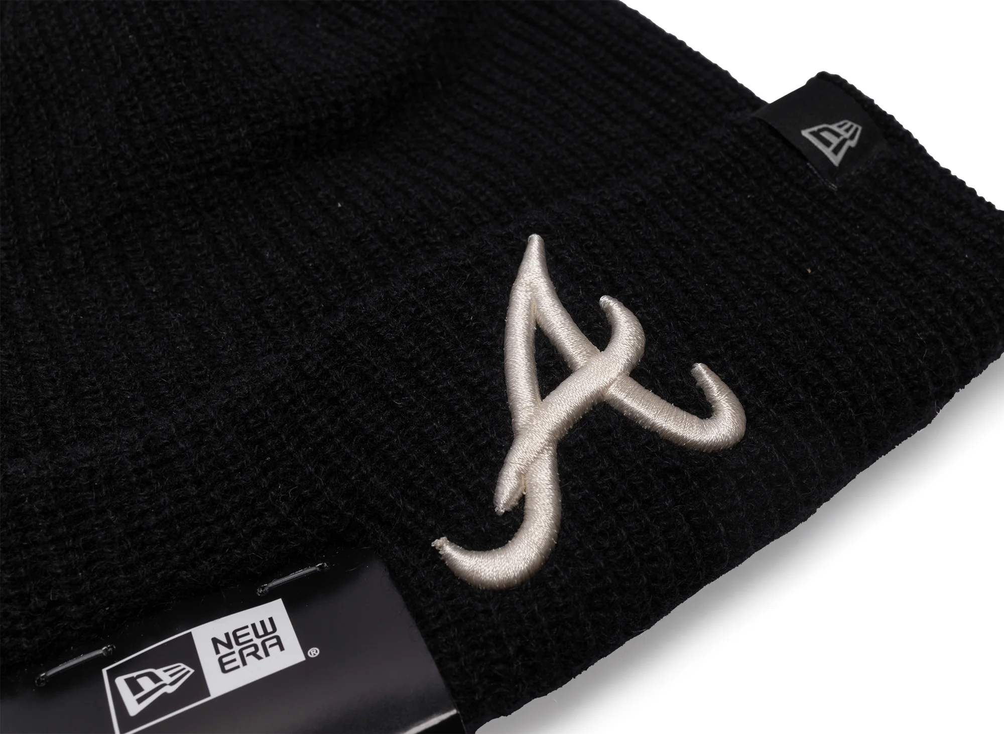 New Era MLB Black Cashmere Knit Atlanta Braves Beanie - Image 2