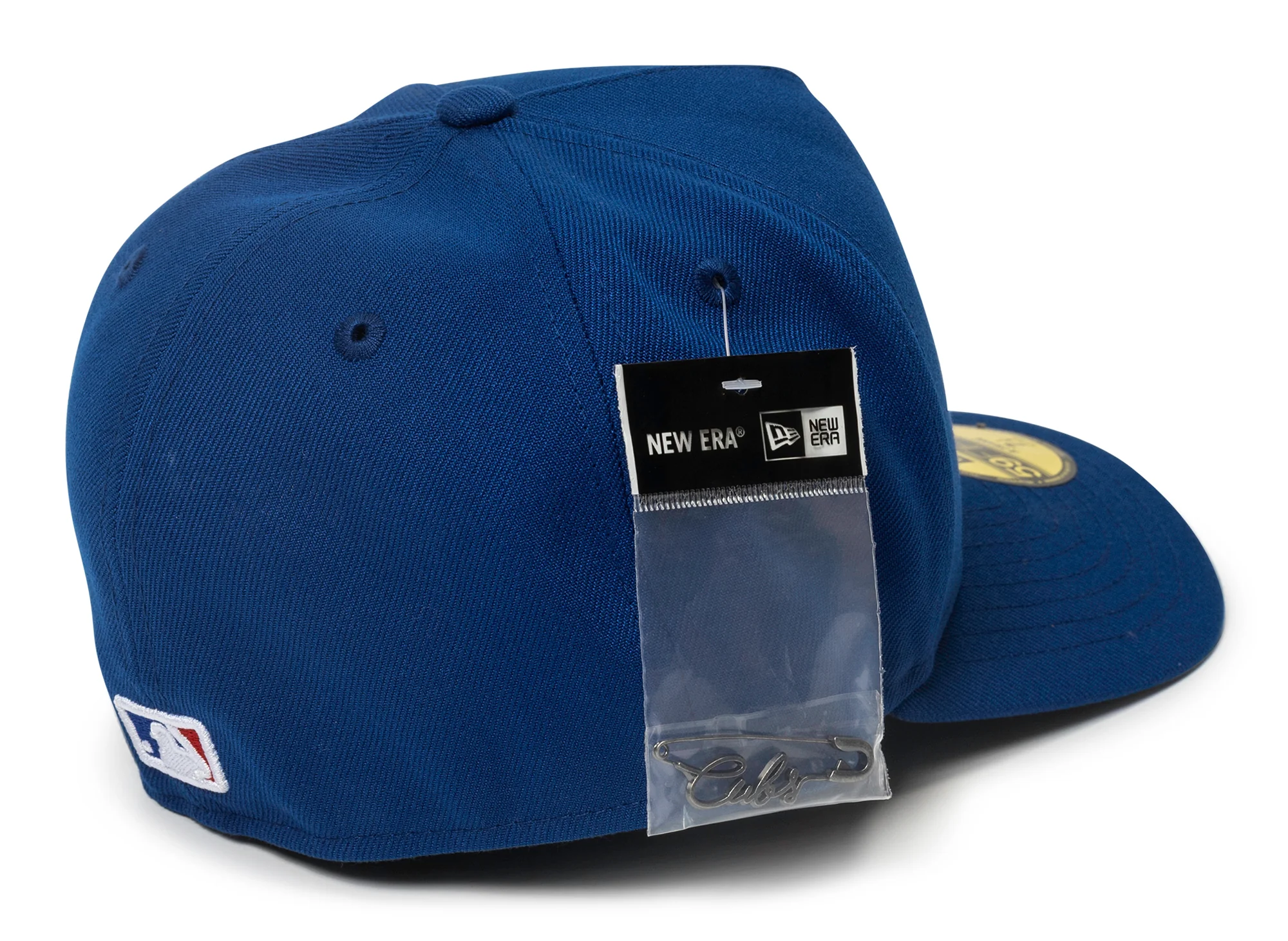 New Era Script Safety Pin Chicago Cubs Fitted Hat - Image 2