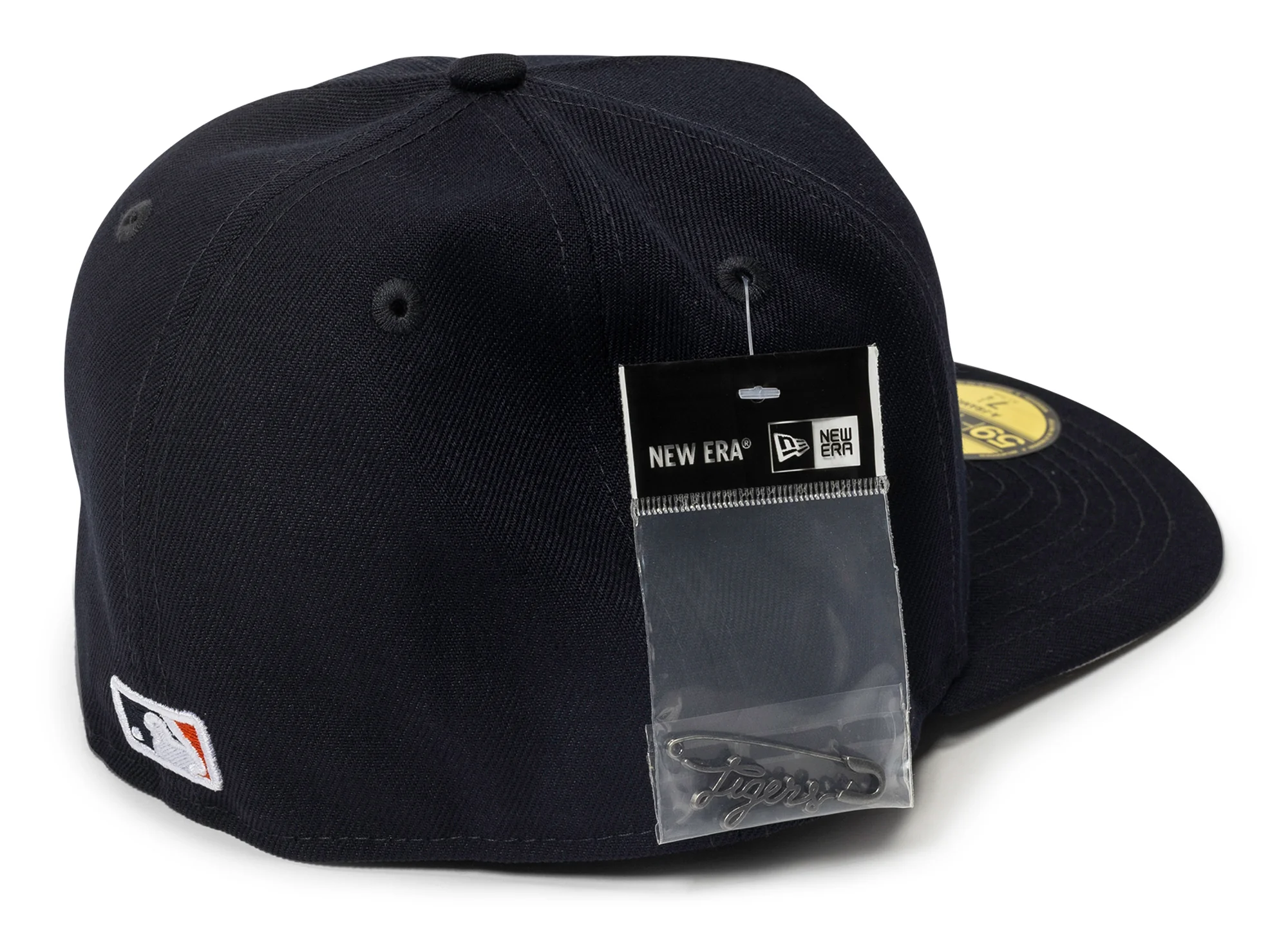 New Era Script Safety Pin Detroit Tigers Fitted Hat - Image 2