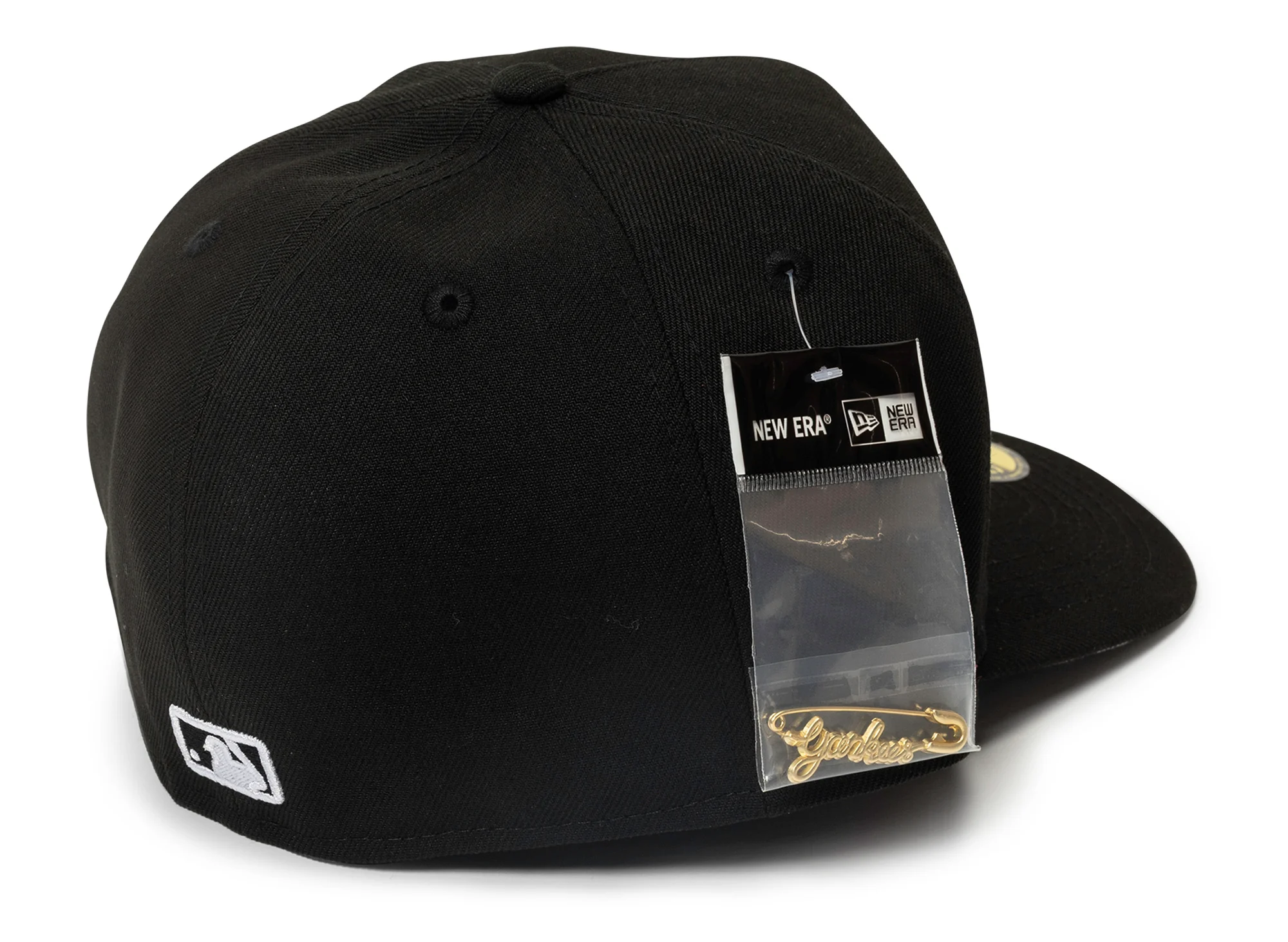 New Era Script Safety Pin New York Yankees Fitted Hat v2 - Image 2