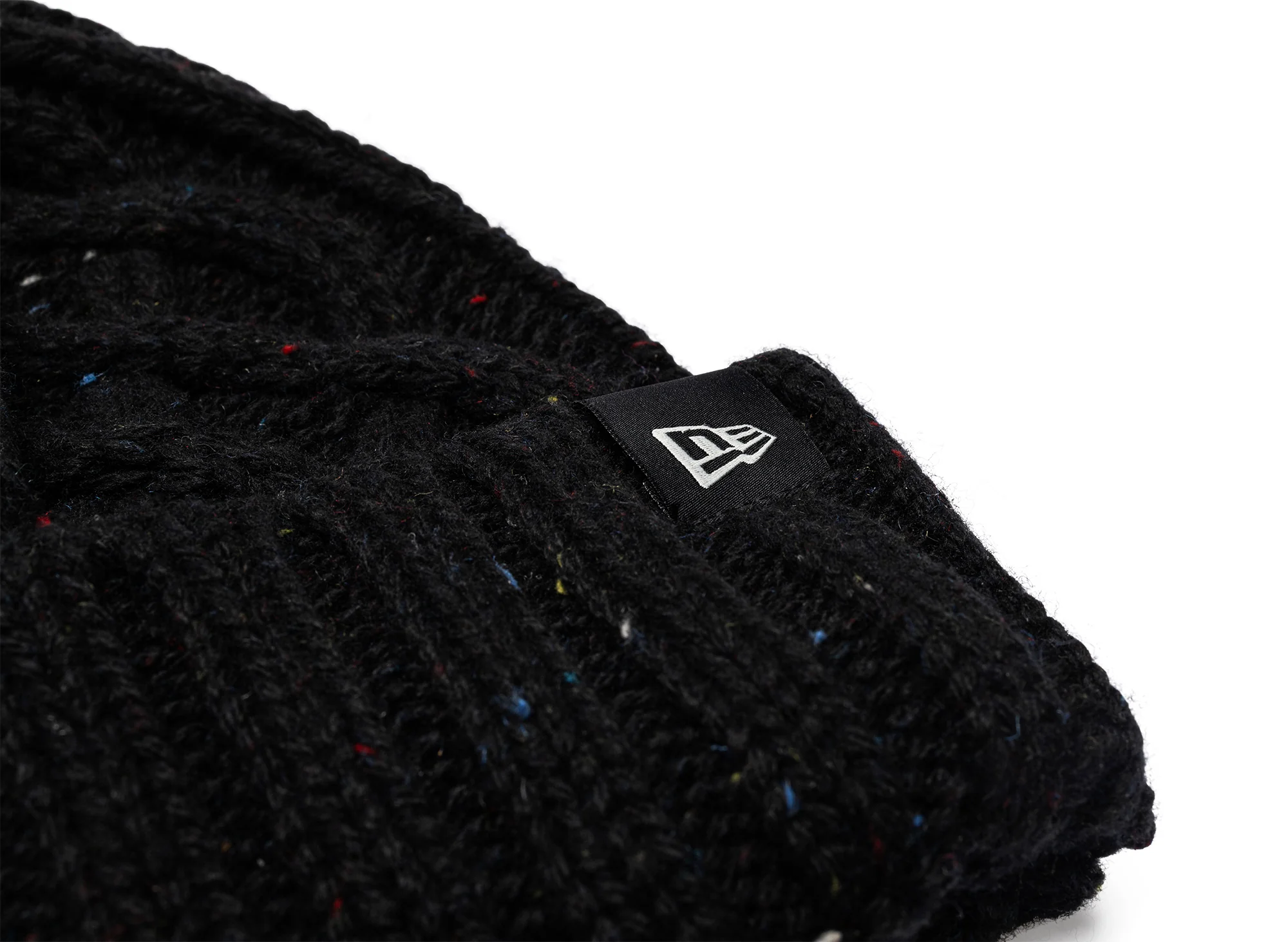 New Era Speckled Cable Knit Black Beanie - Image 2