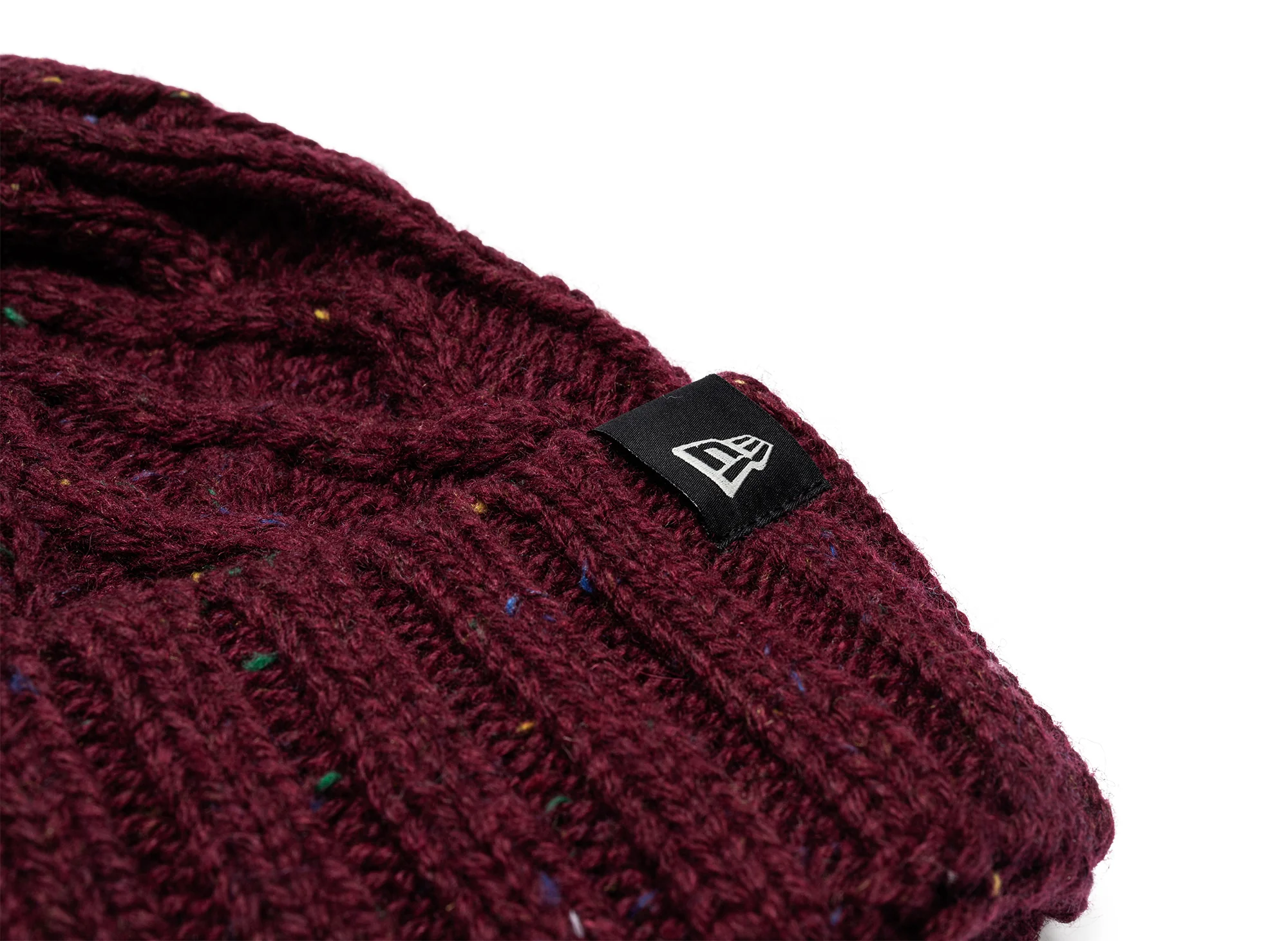 New Era Speckled Cable Knit Maroon Beanie - Image 2