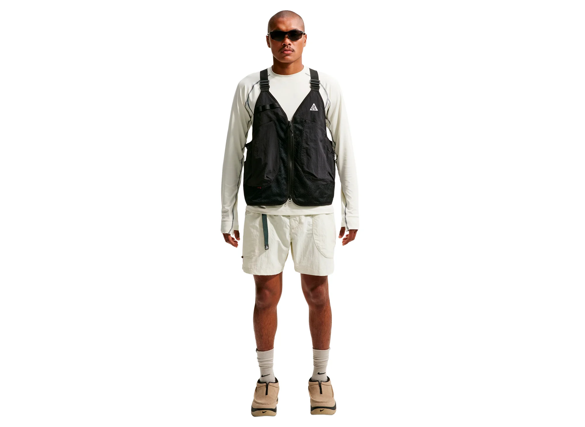Nike ACG "Dolomiti" Vest in Black / Summit White