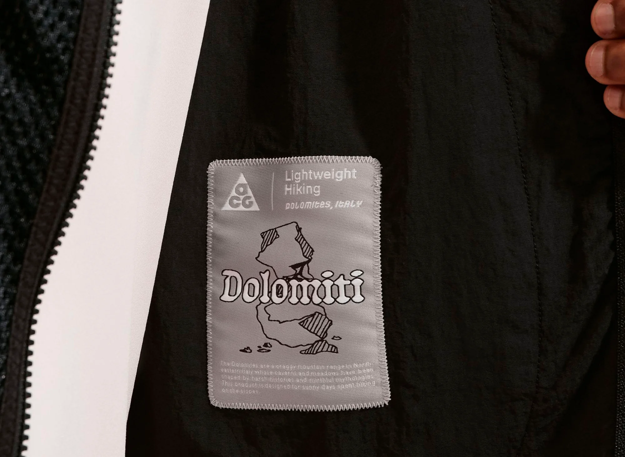 Nike ACG "Dolomiti" Vest in Black / Summit White - Image 5