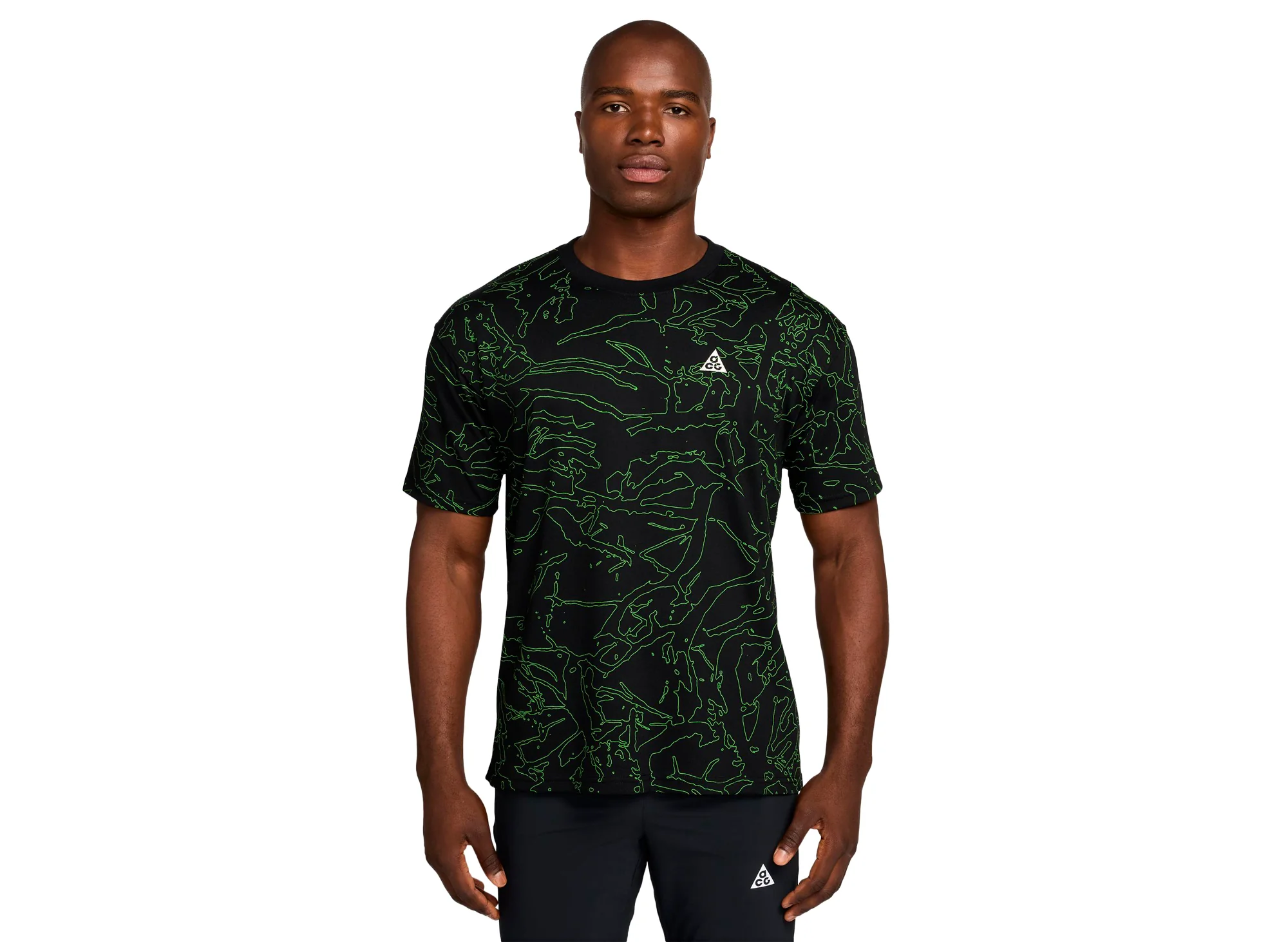 Nike ACG Dri-FIT "Cave" T-Shirt in Black