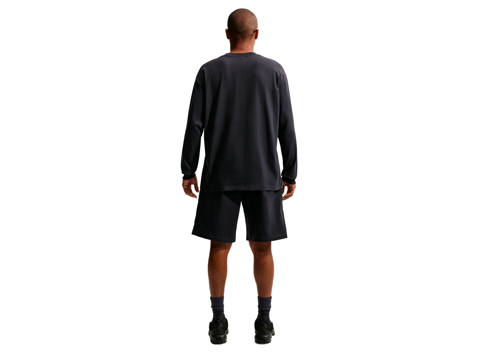 Nike ACG "Smith Summit" Cargo Shorts in Black / Anthracite - Image 2