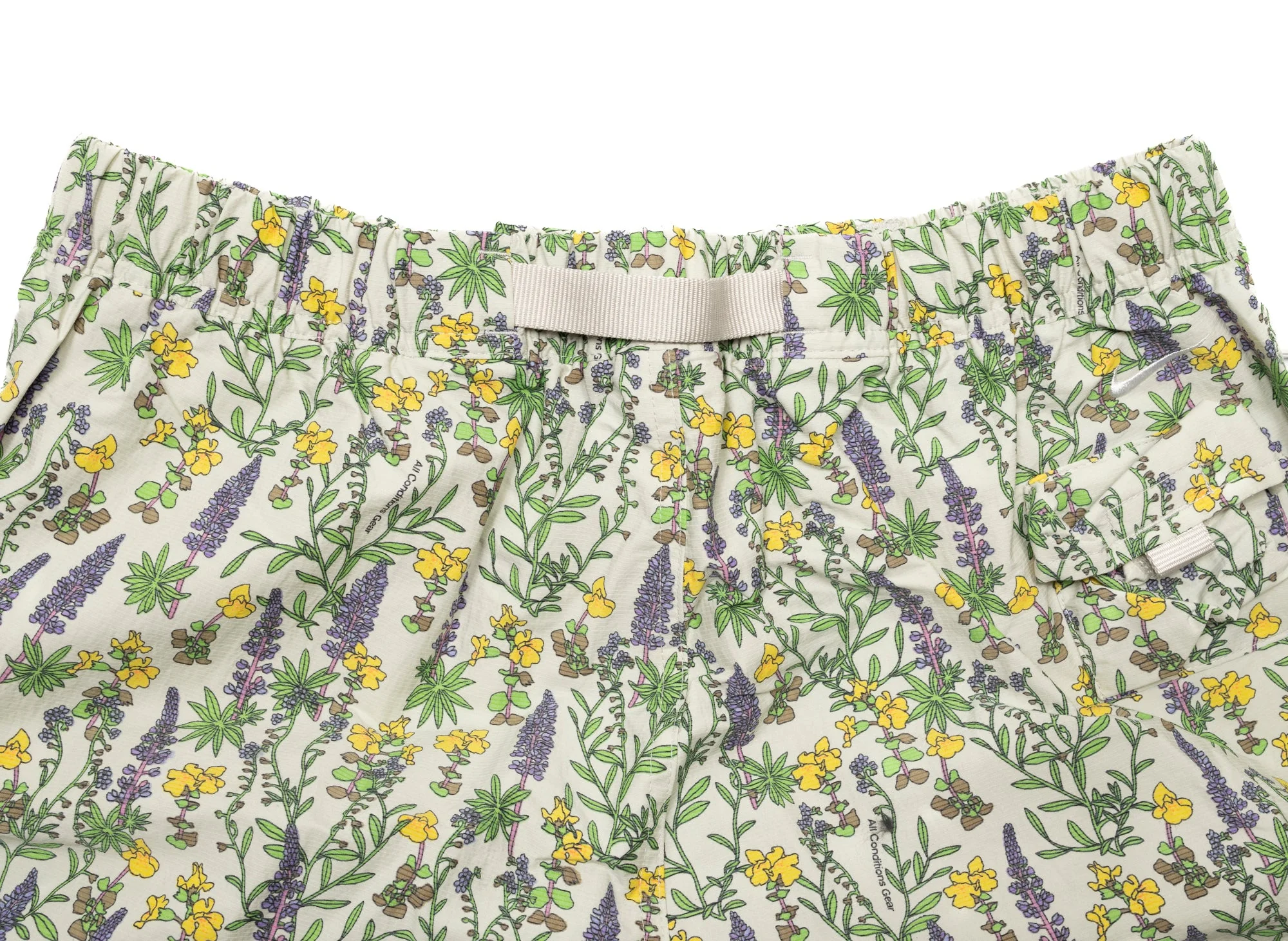 Nike ACG 'Snowgrass' Cargo Shorts - Image 2