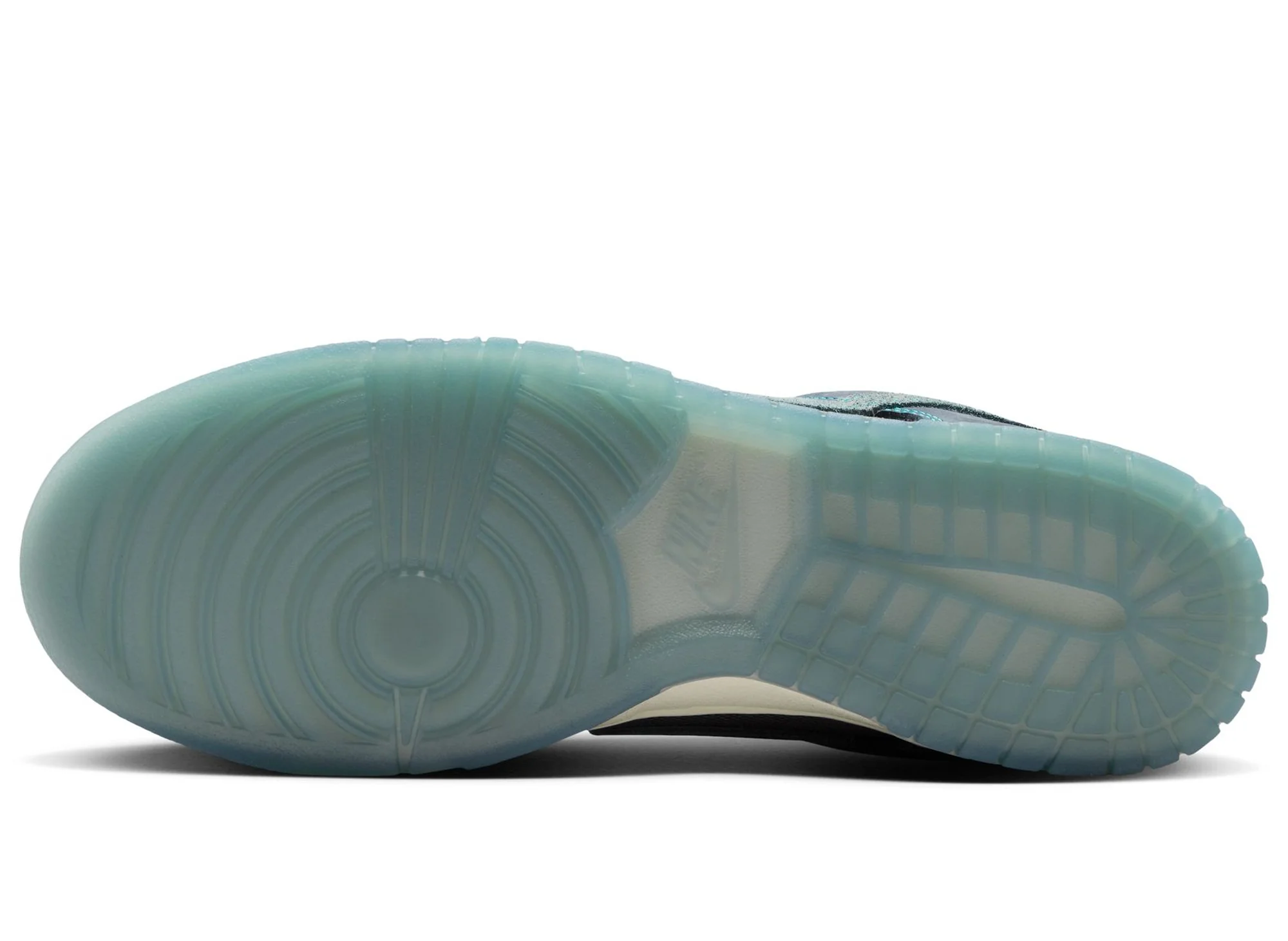 Nike Dunk Low Retro SE - Image 5