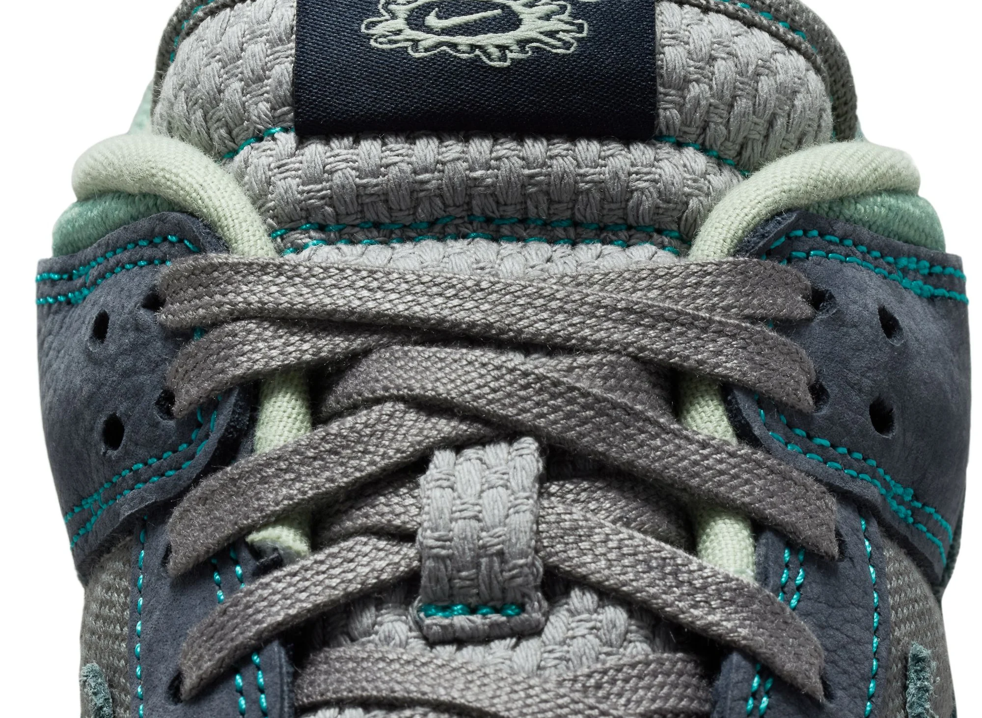 Nike Dunk Low Retro SE - Image 8