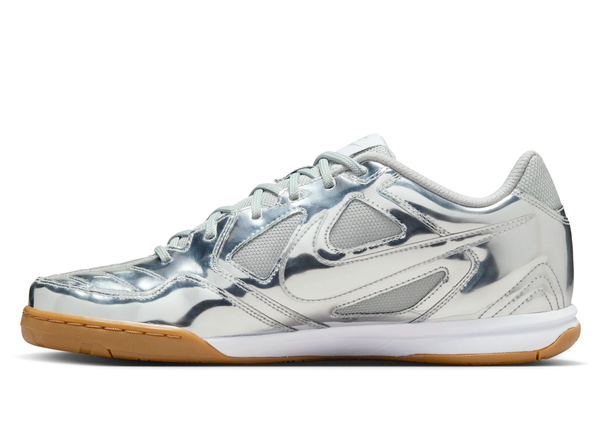 Nike Gato LV8 in Metallic Silver - Image 3