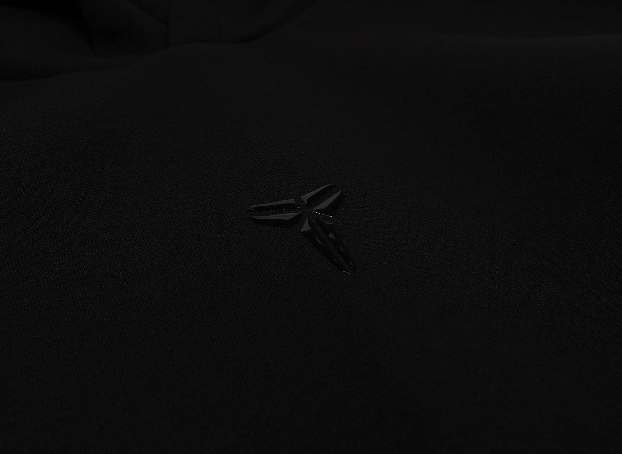 Nike Kobe Dri-FIT Pullover Basketball Hoodie in Black - Image 2