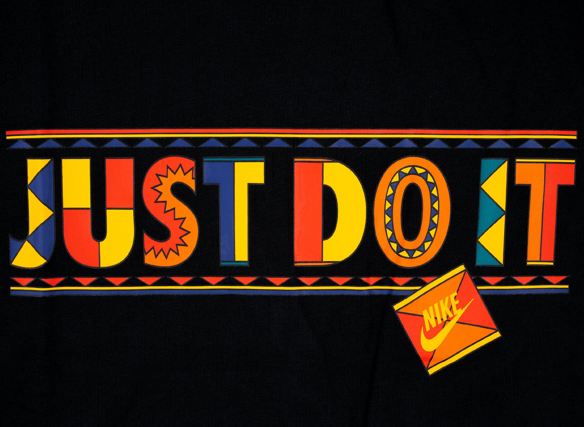 Nike NSW Max90 Re-Issue Tee in Black - Image 2