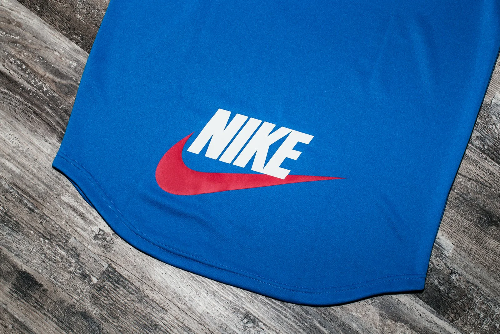 Nike NSW Tape Shirt - Image 3