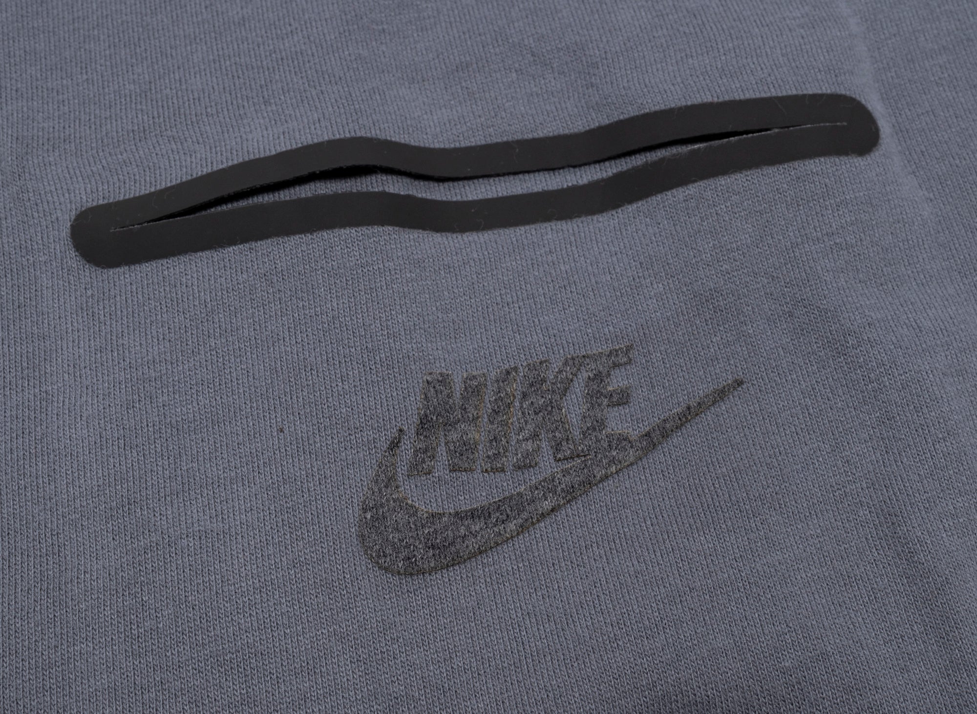 Nike Pocket 3/4 Sleeve Tee - Image 2