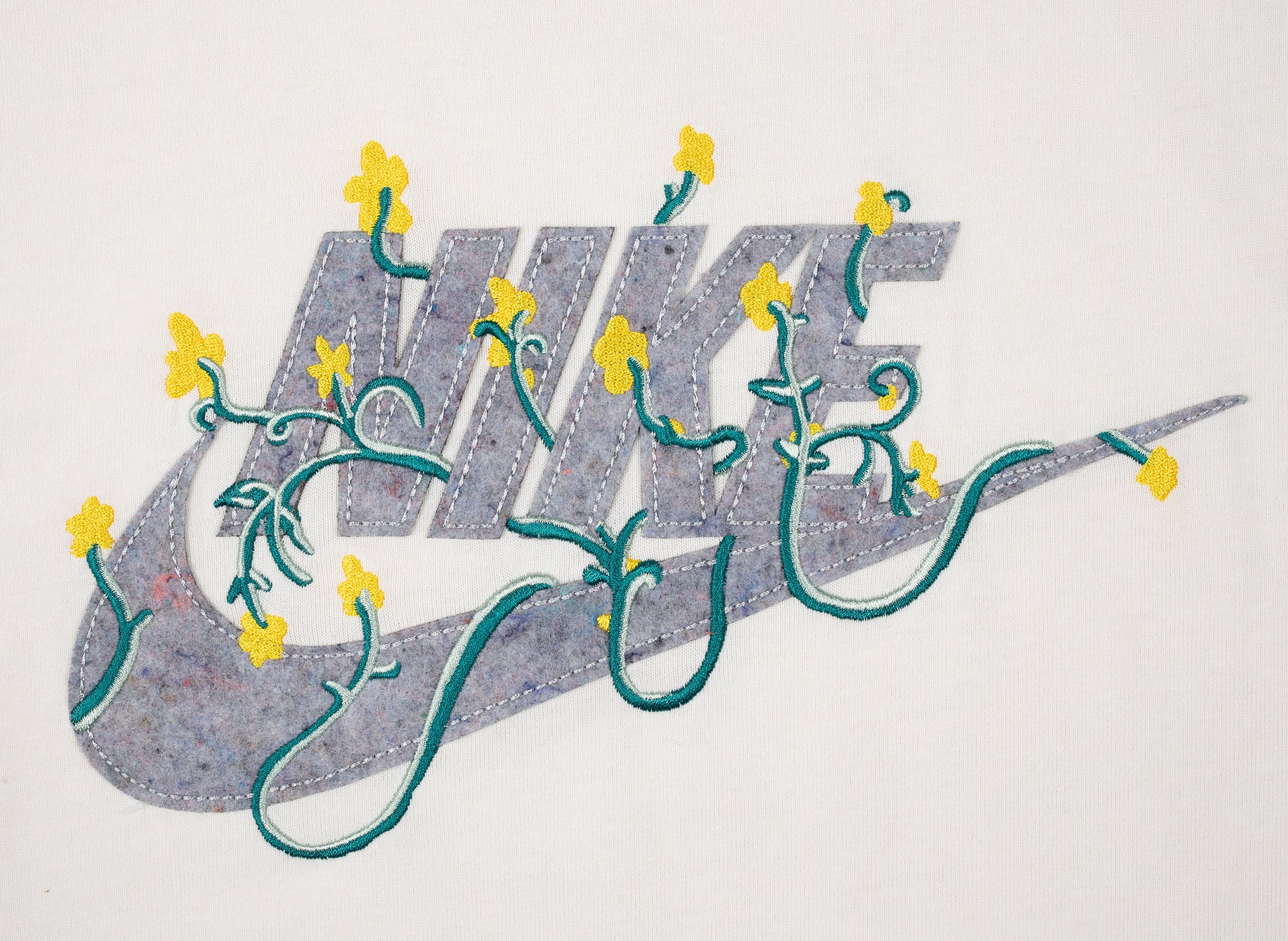 Nike Sportswear Men's M2Z Embroidered Tee - Image 2