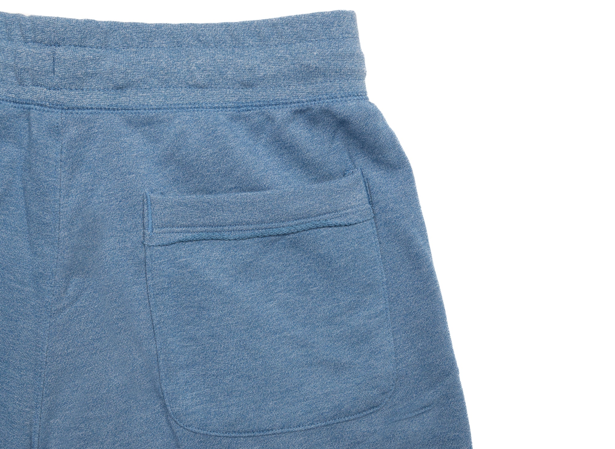 Nike Sportswear Essentials Alumni Shorts - Image 2